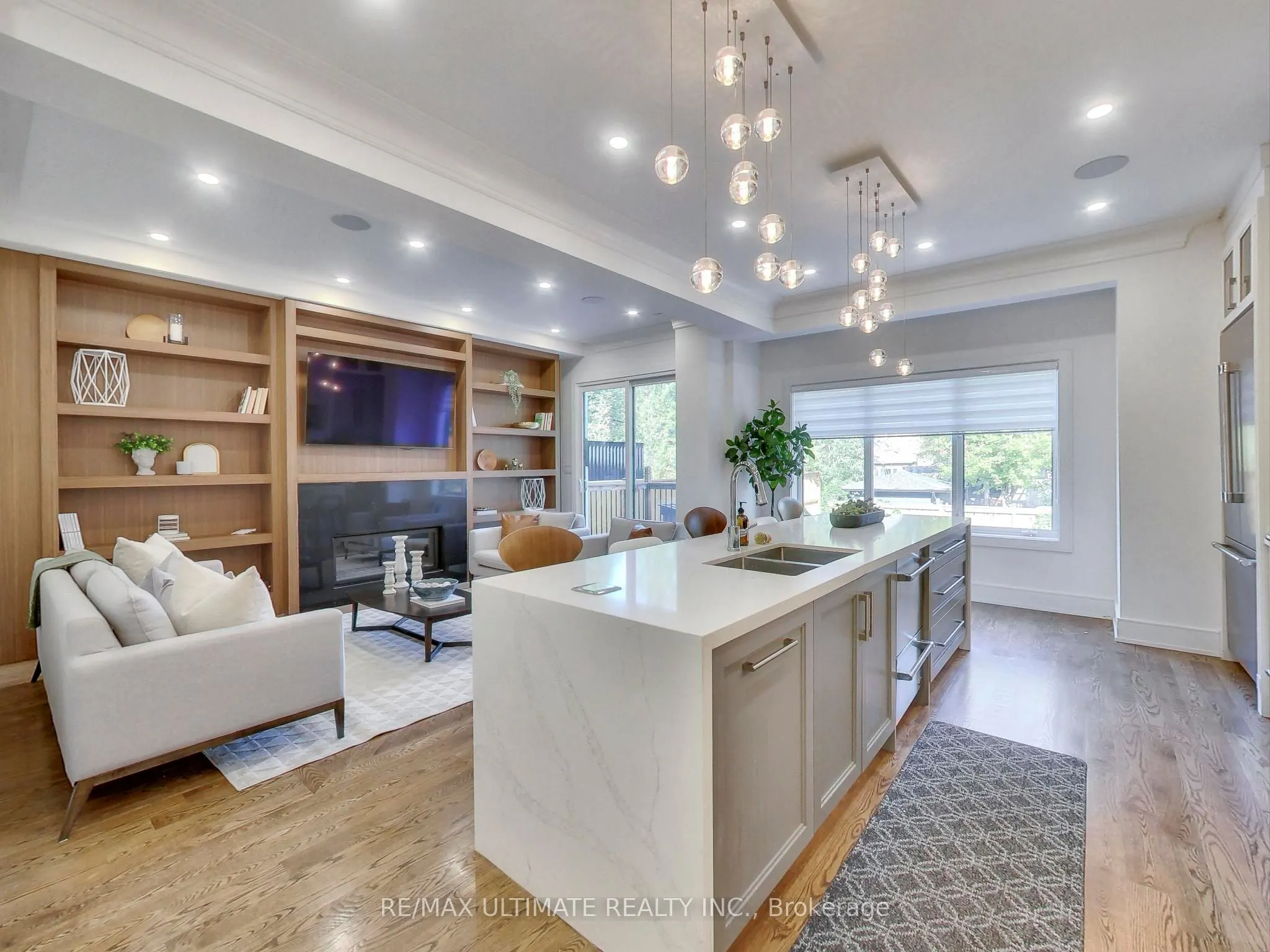 35 Fleming Crescent
