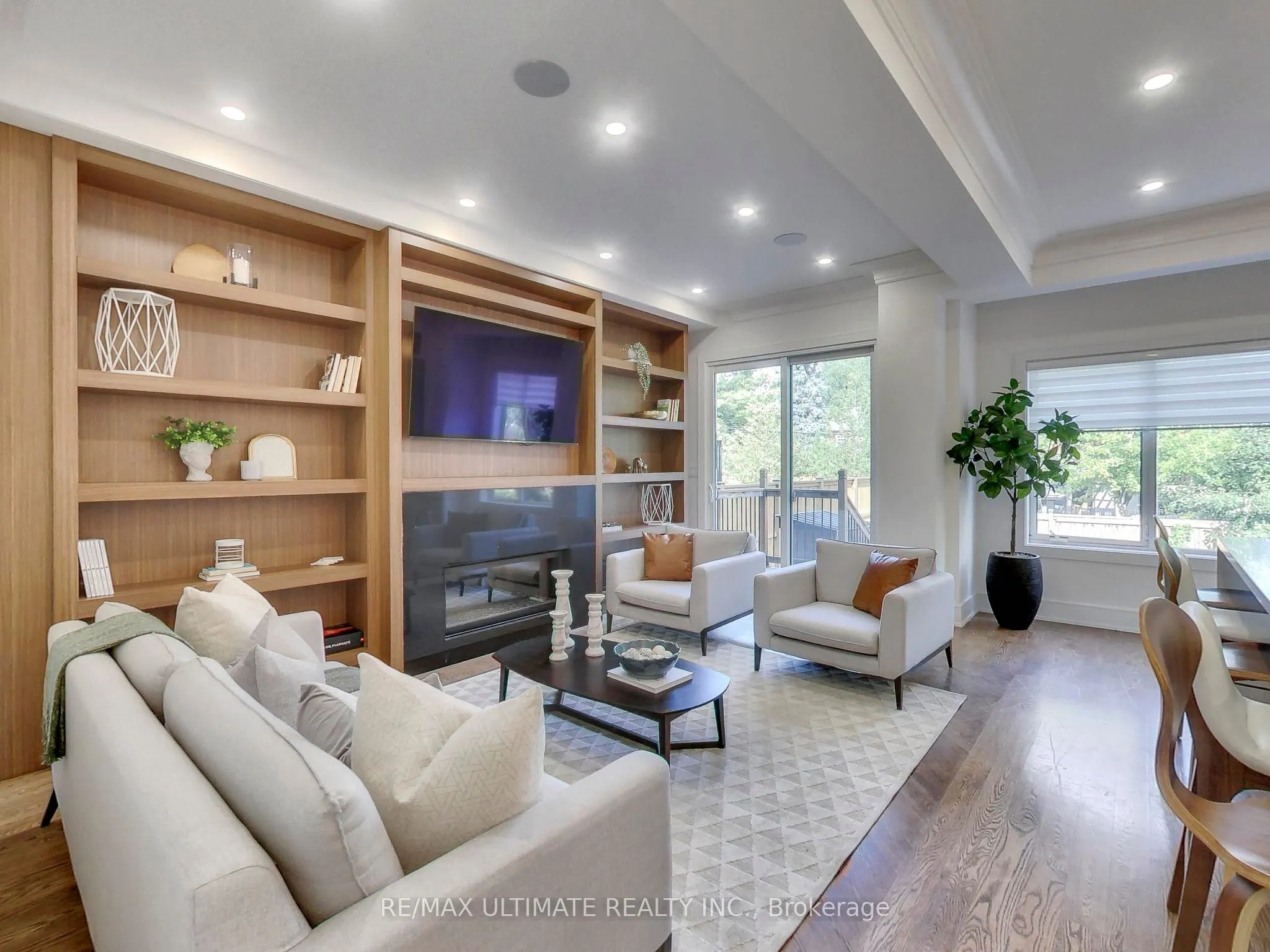35 Fleming Crescent