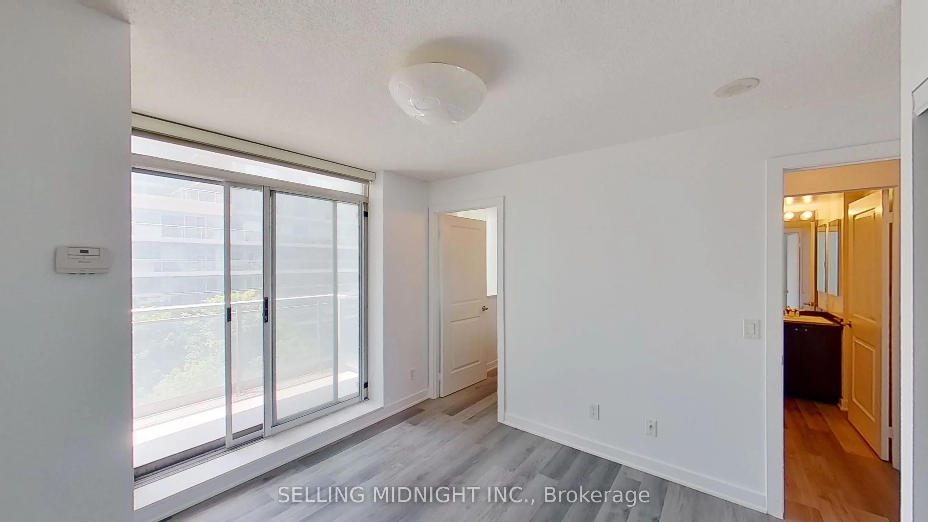 50 Lynn Williams Street, #422