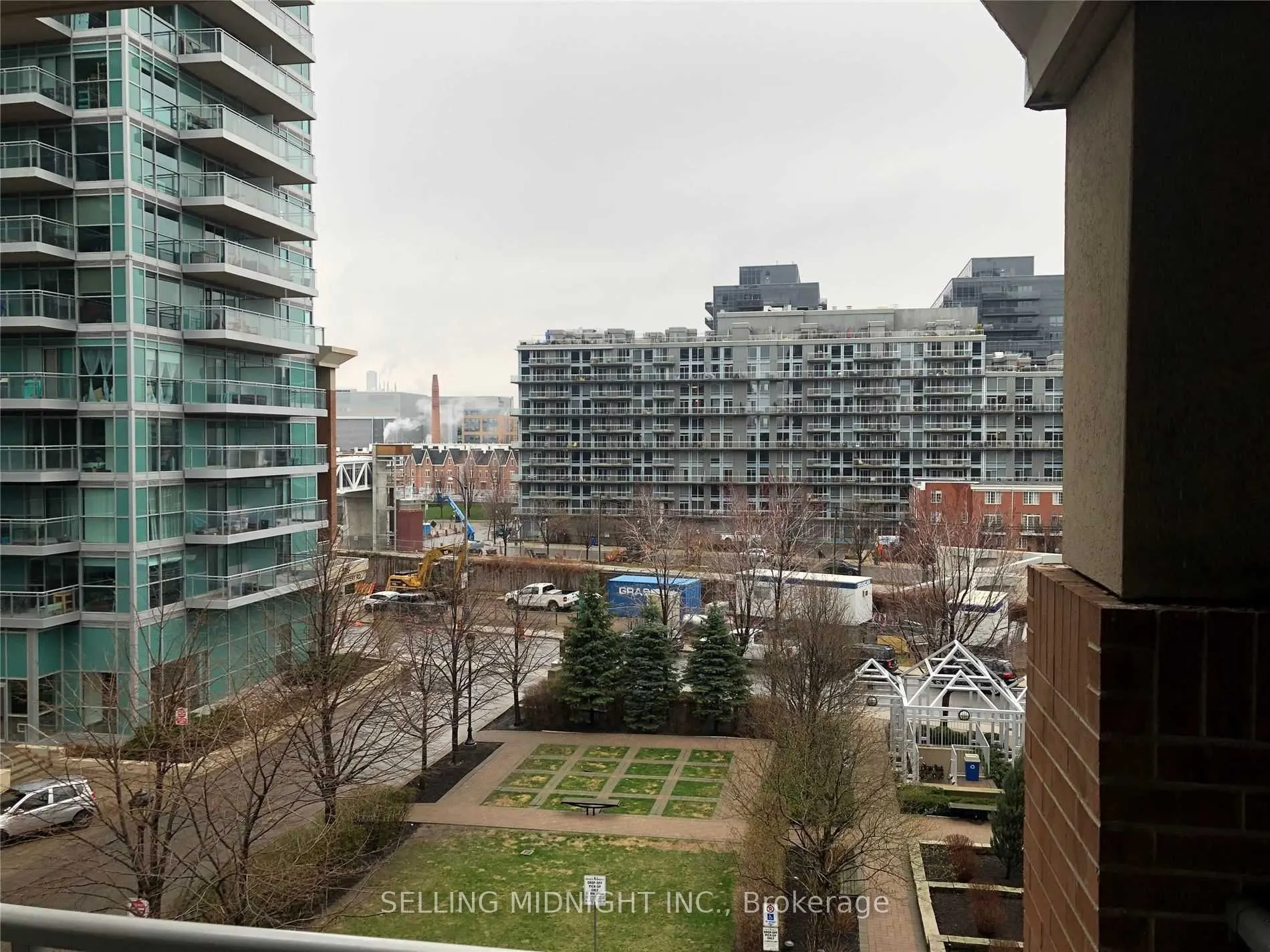 50 Lynn Williams Street, #422