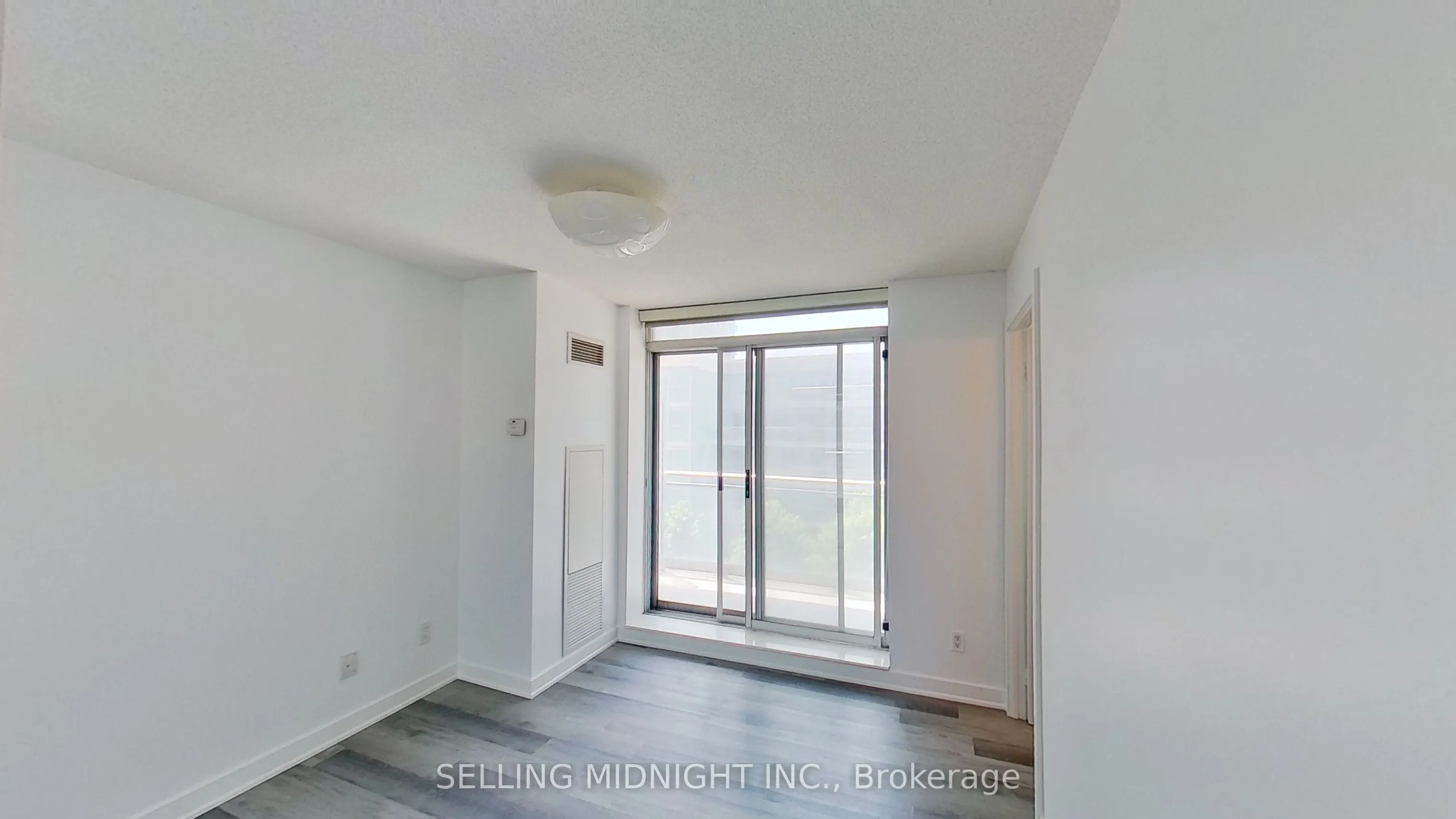 50 Lynn Williams Street, #422