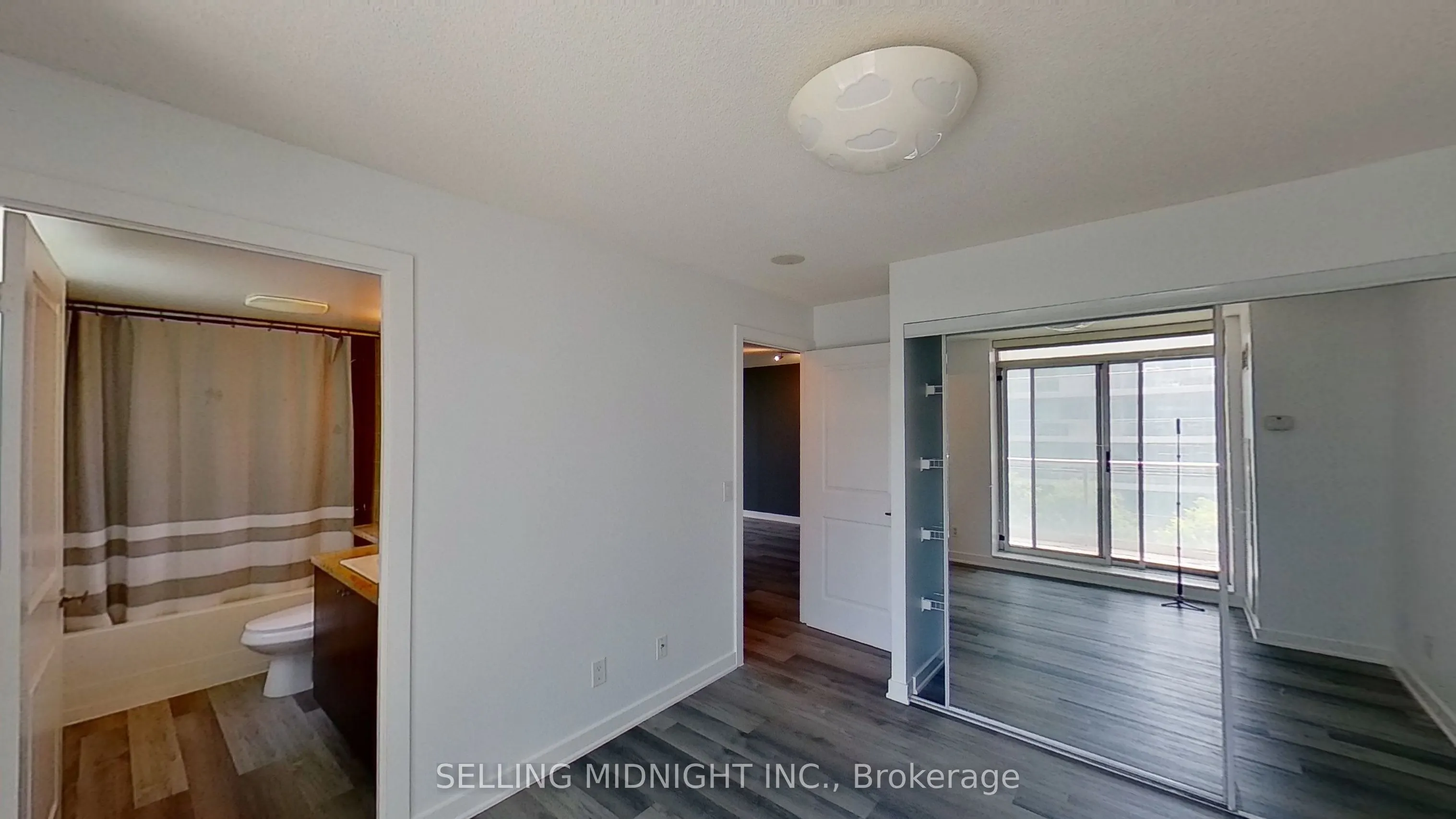 50 Lynn Williams Street, #422