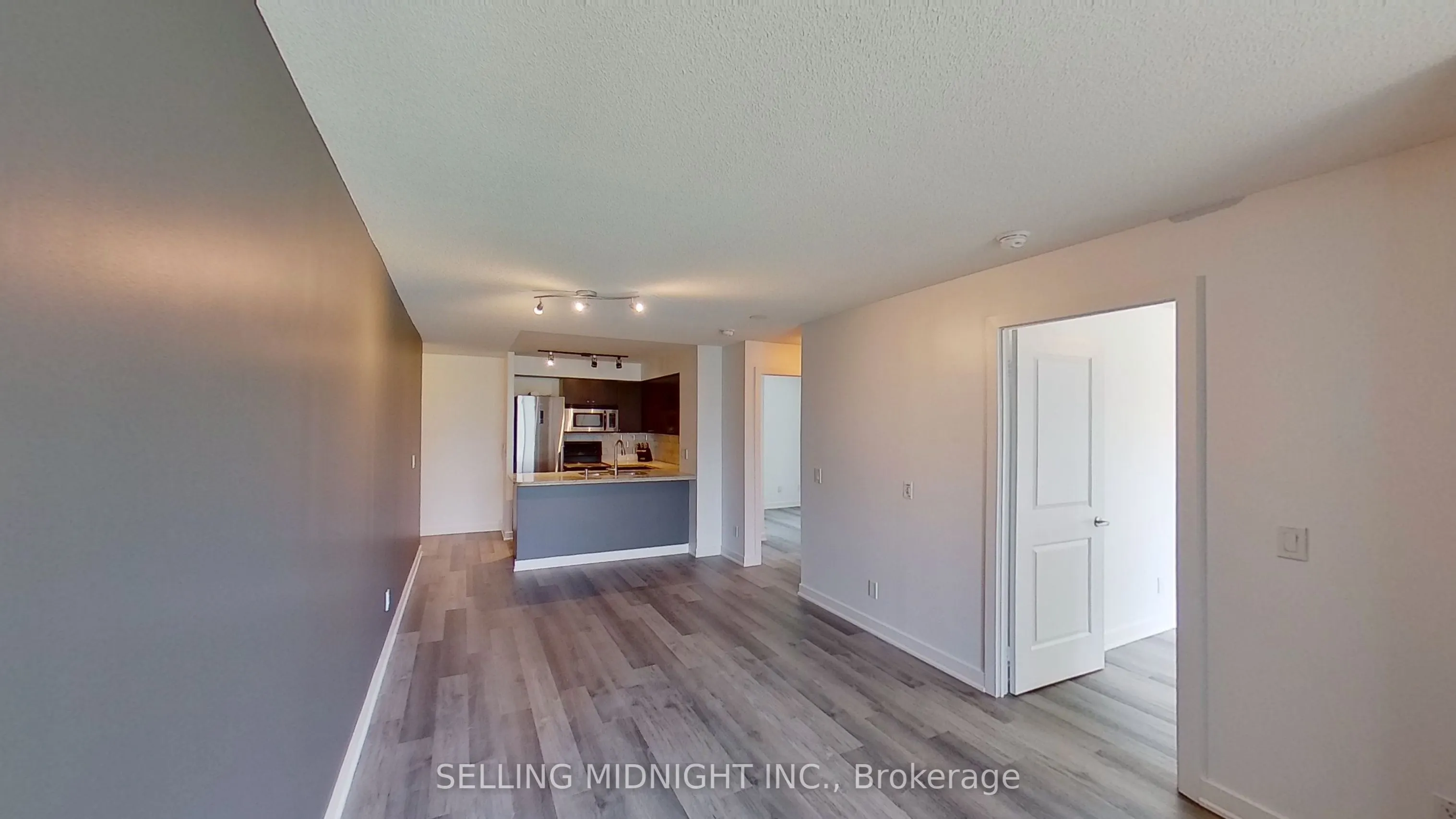 50 Lynn Williams Street, #422