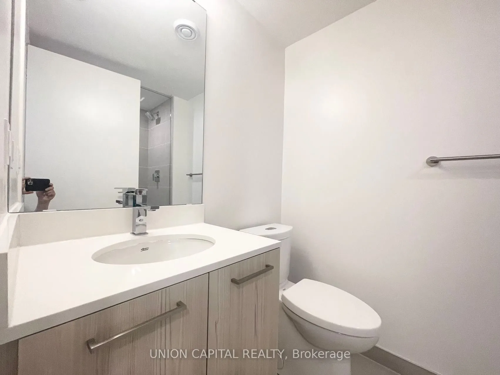 65 Mutual Street, #1104