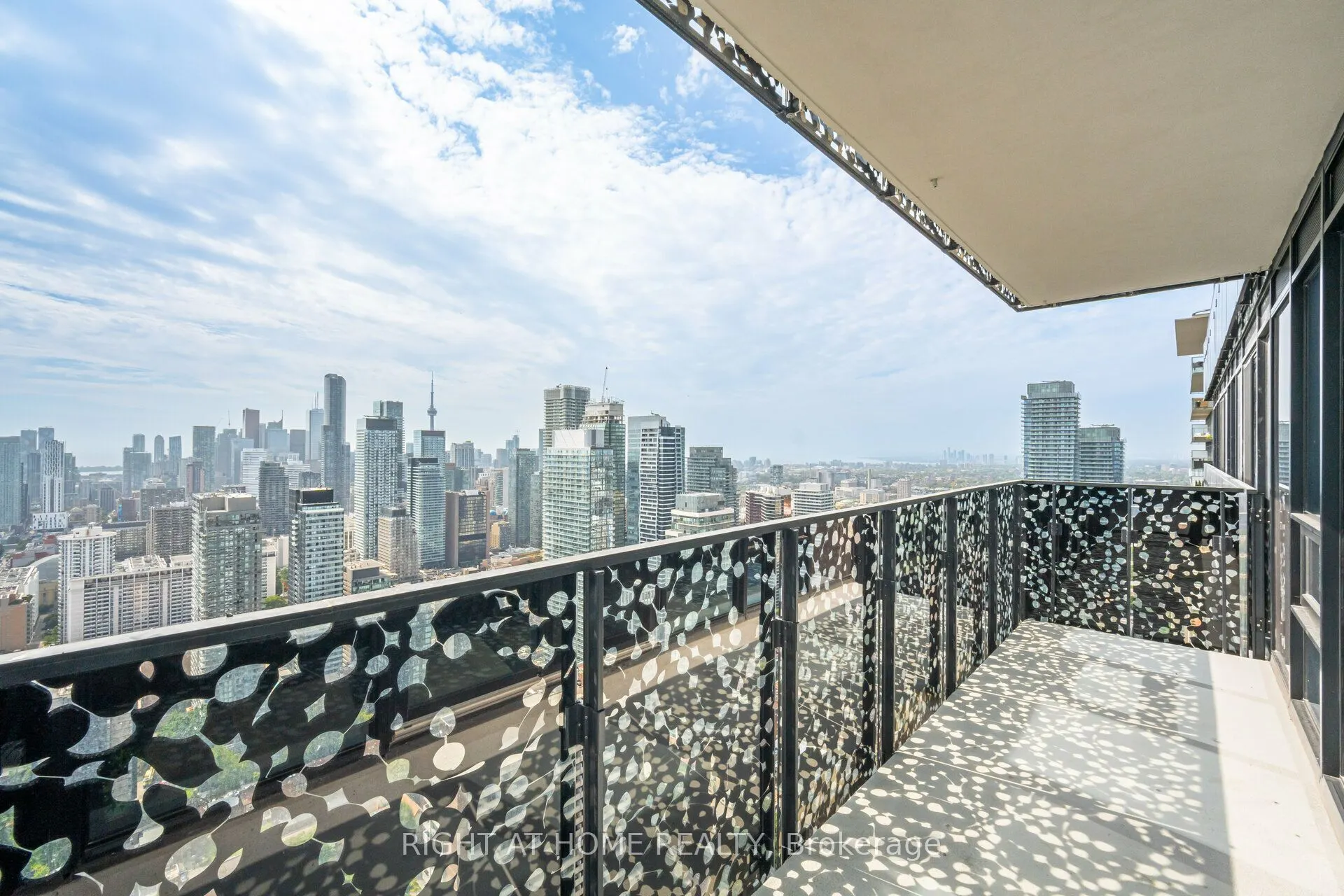 55 Charles Street E, #4403