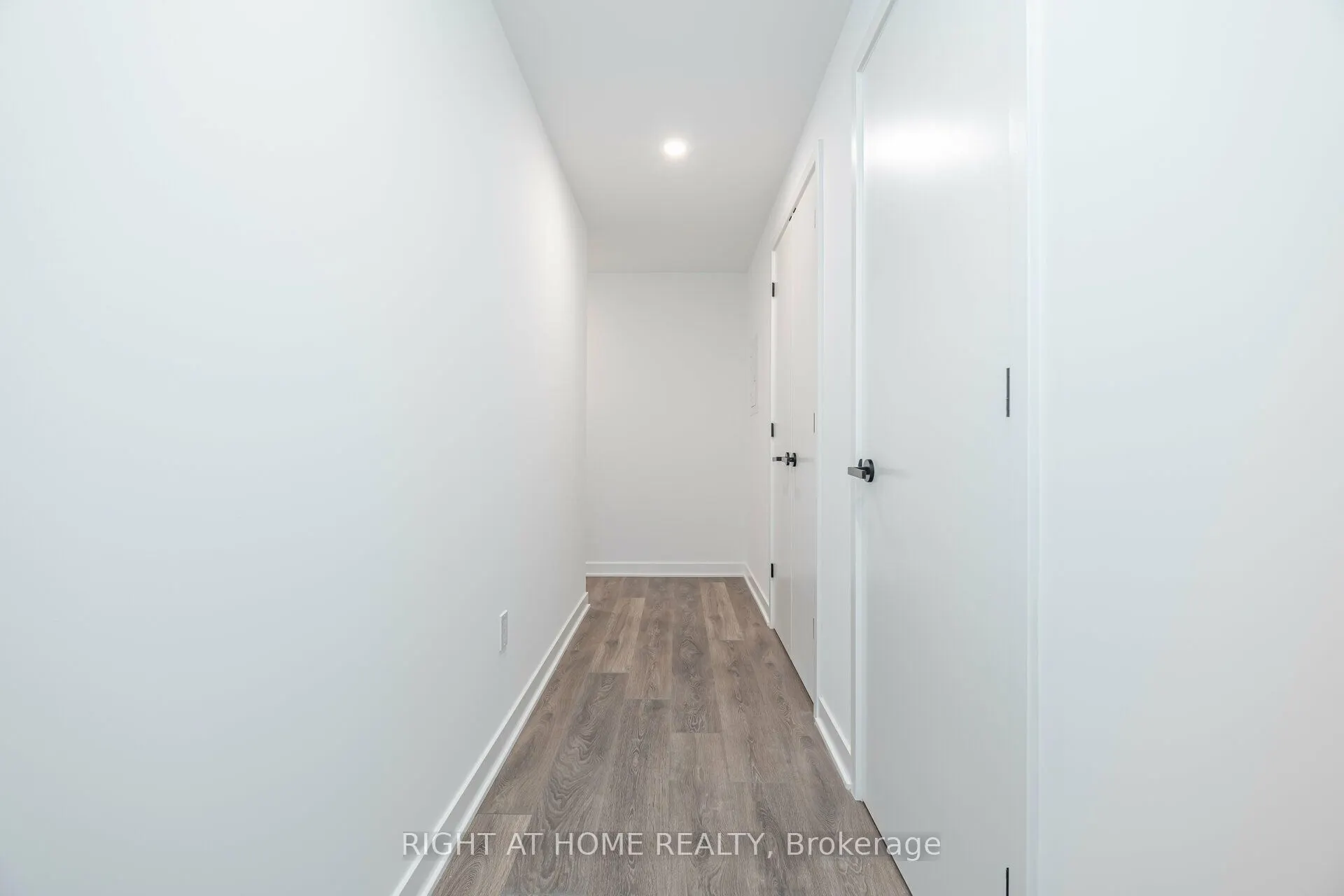 55 Charles Street E, #4403