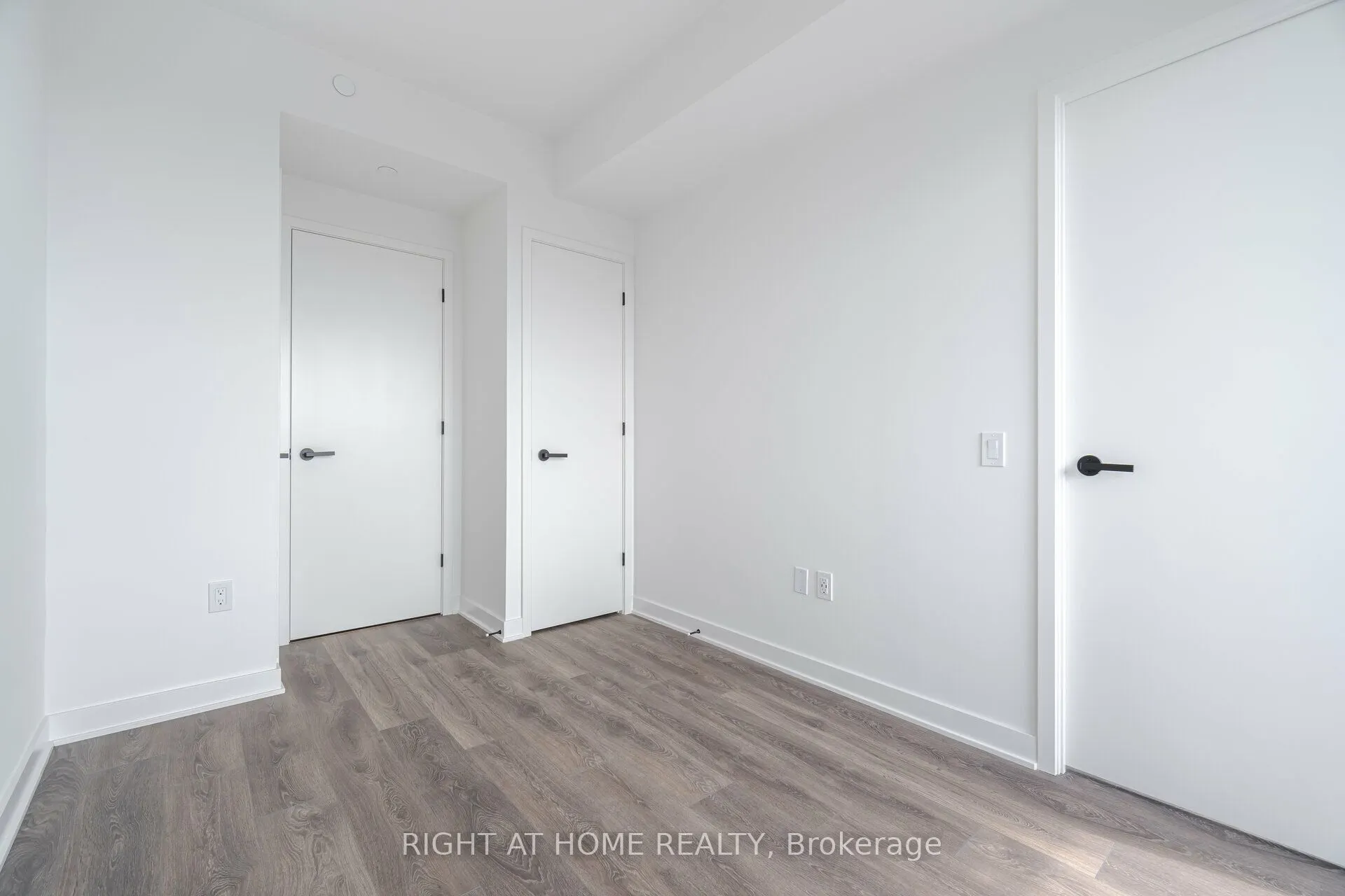 55 Charles Street E, #4403