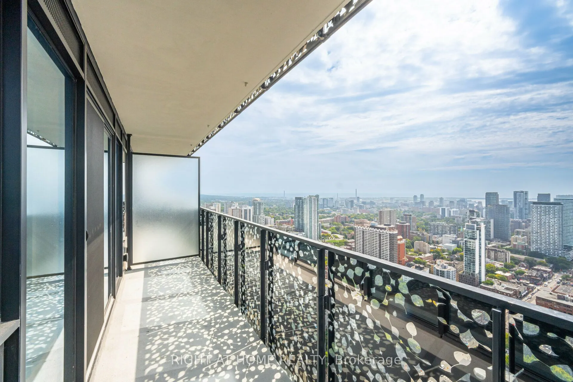 55 Charles Street E, #4403