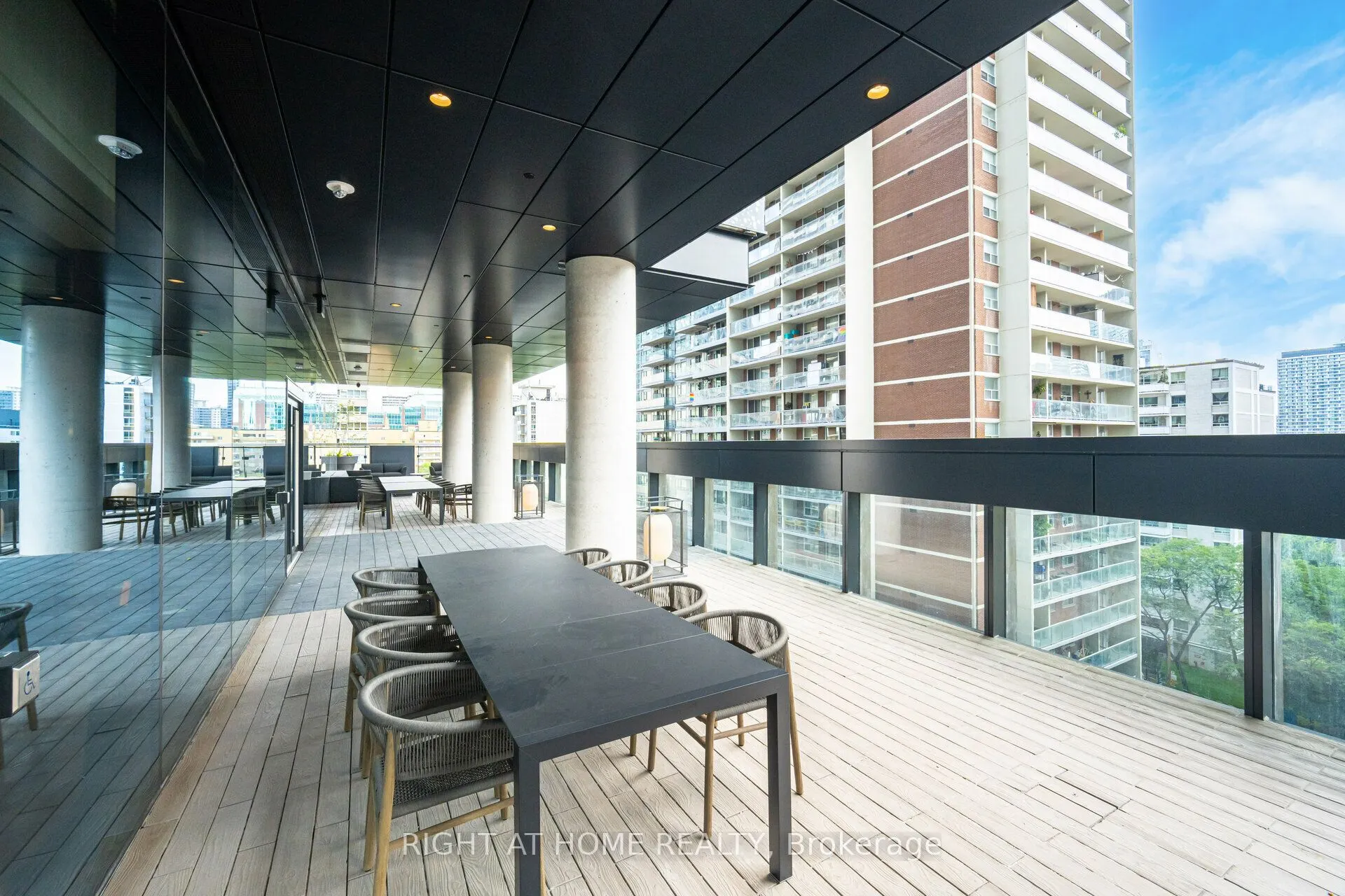 55 Charles Street E, #4403