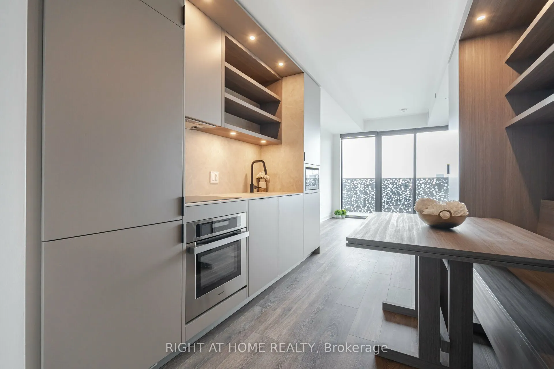 55 Charles Street E, #4403