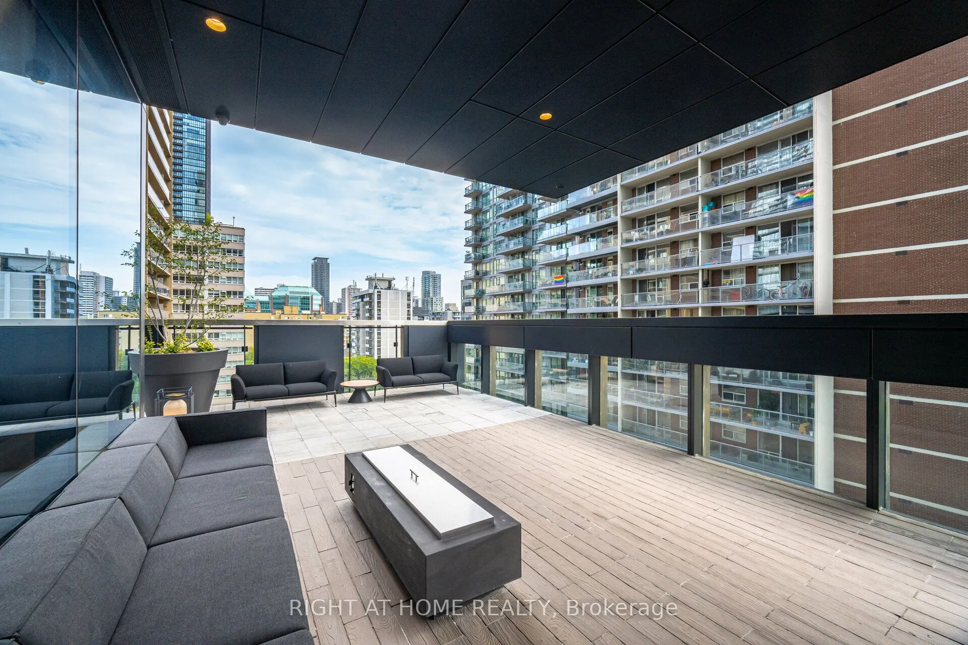 55 Charles Street E, #4403
