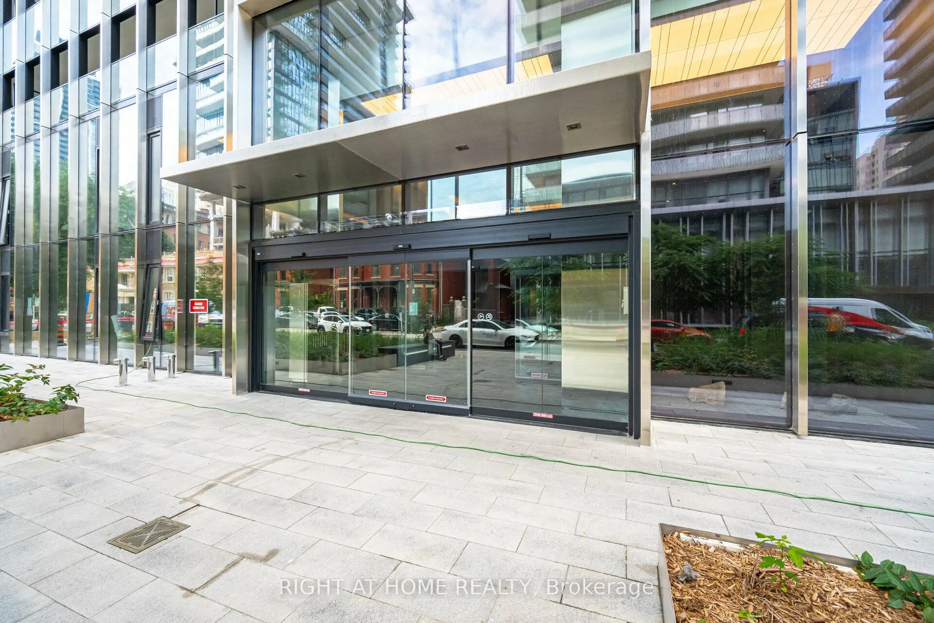 55 Charles Street E, #4403
