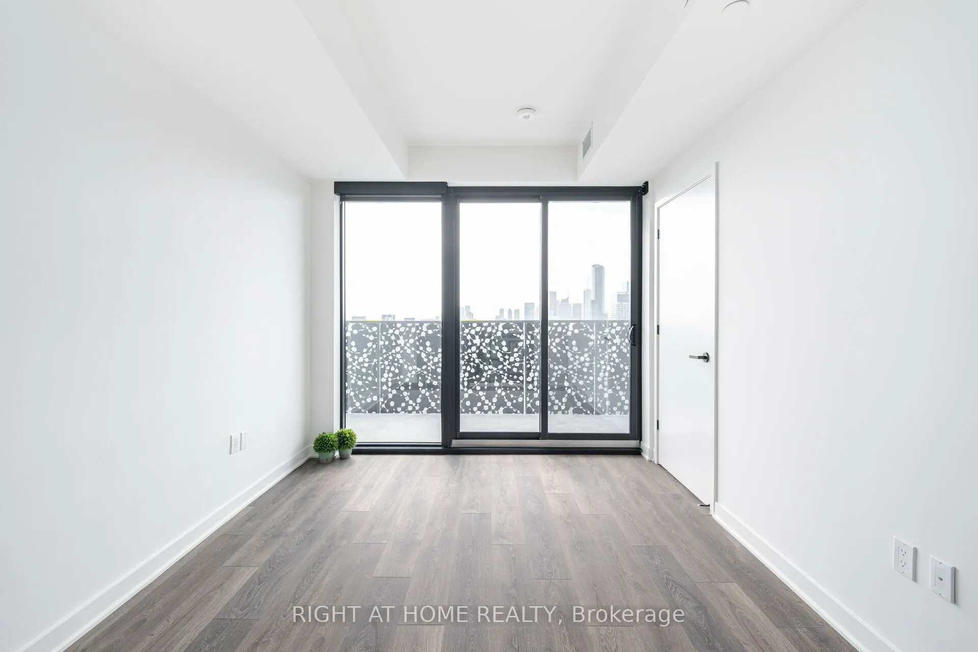 55 Charles Street E, #4403