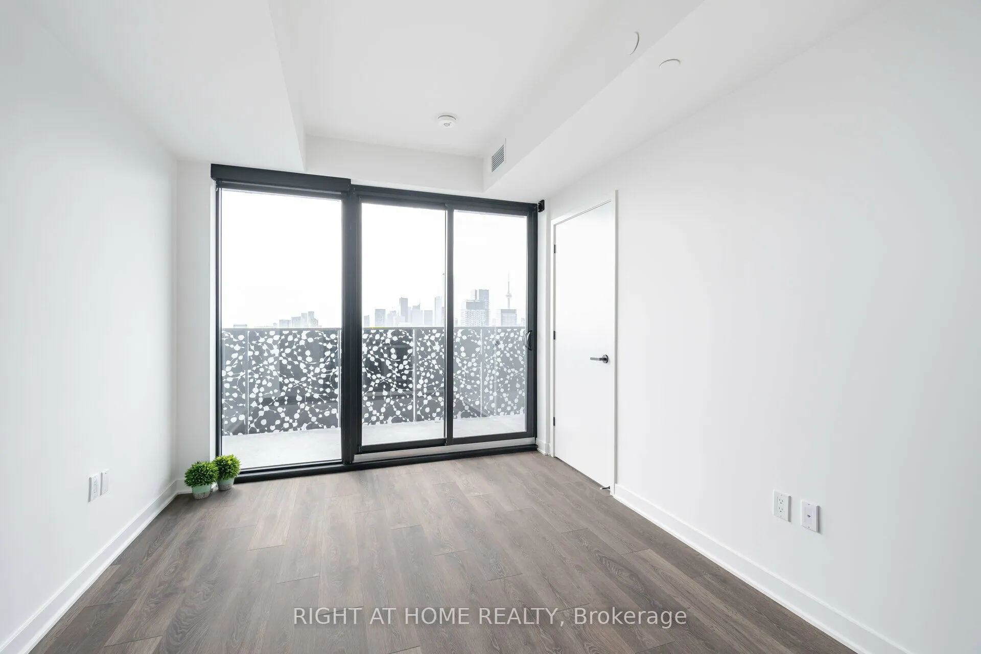 55 Charles Street E, #4403