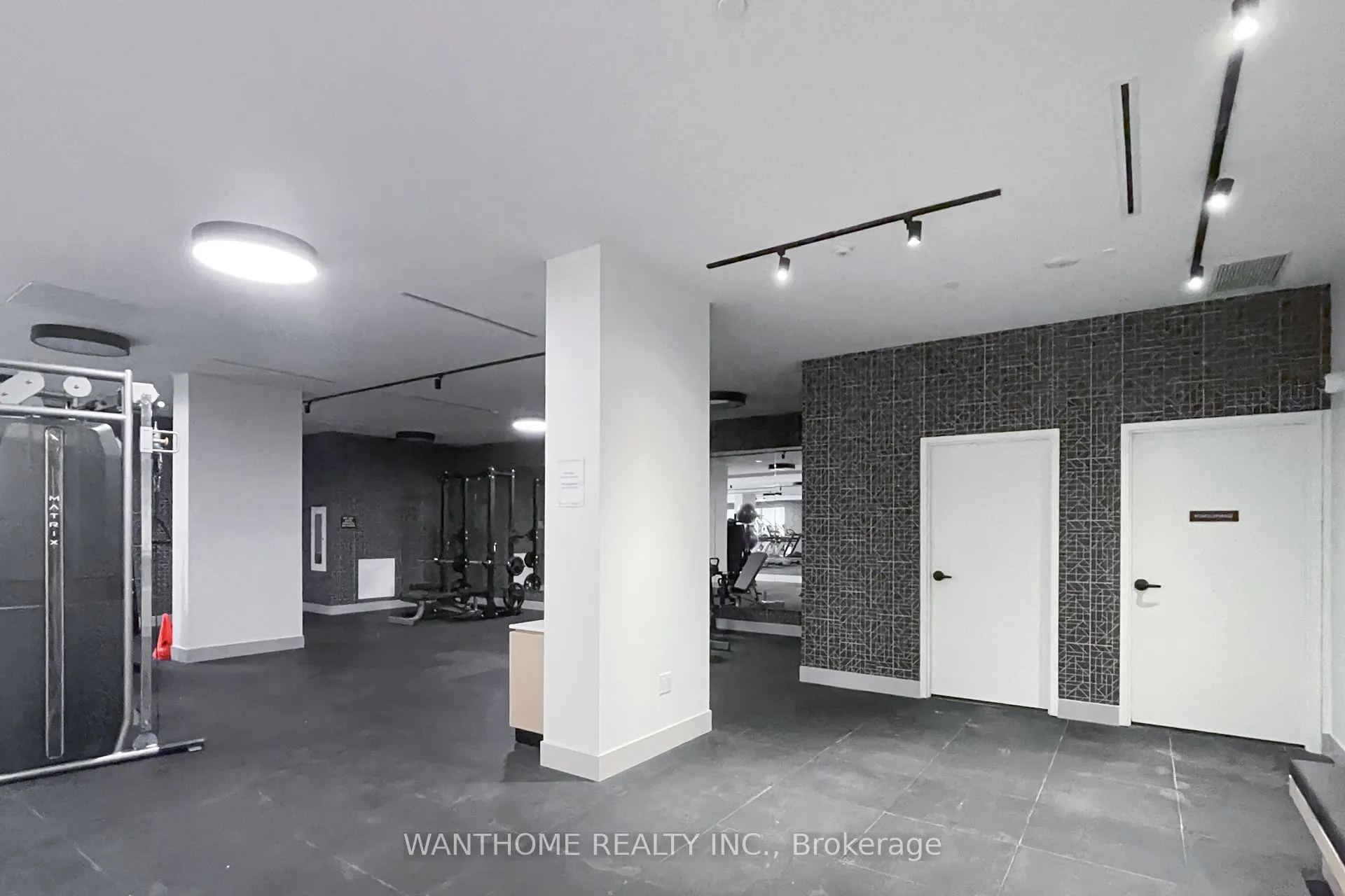 35 Tubman Avenue, #512