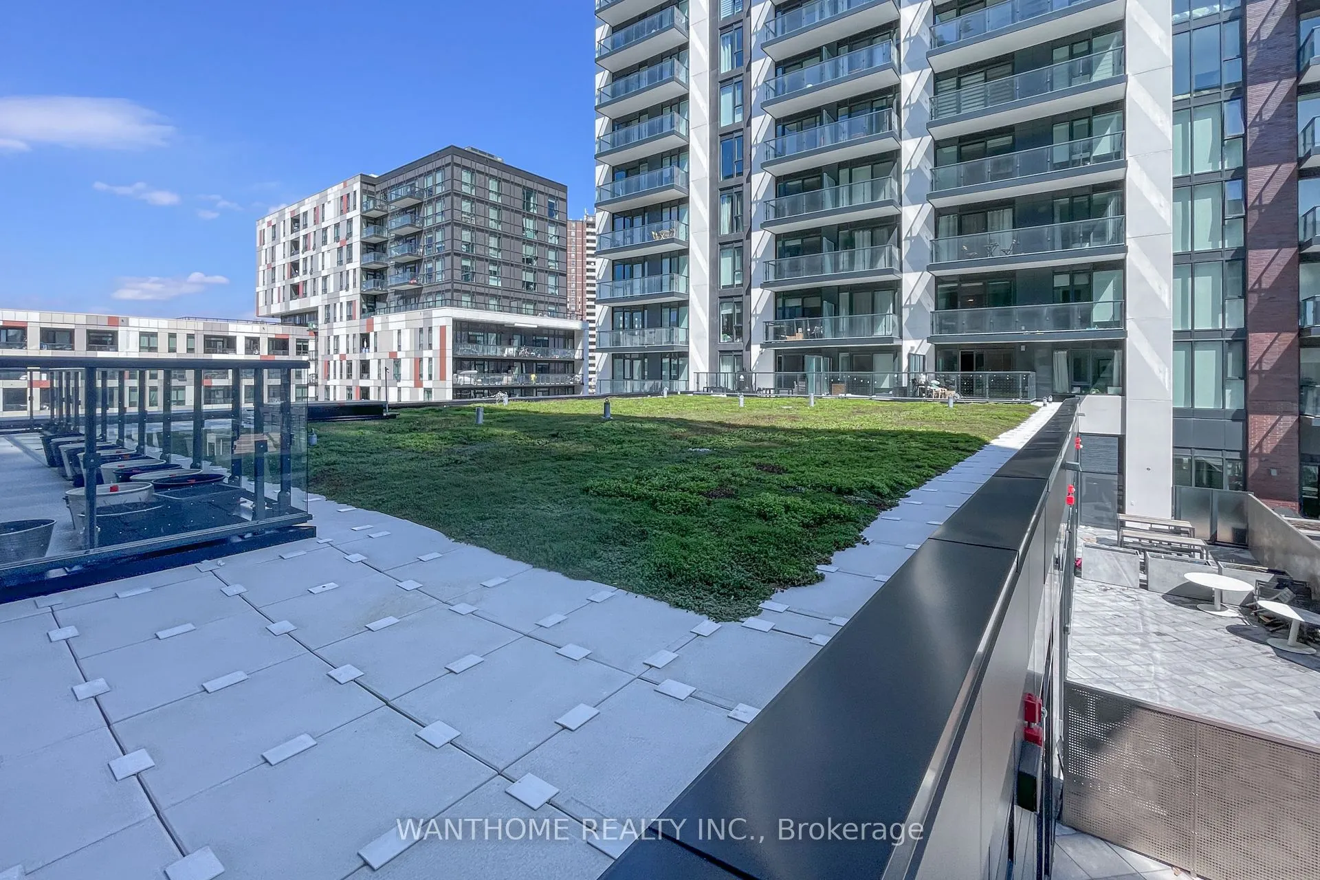 35 Tubman Avenue, #512