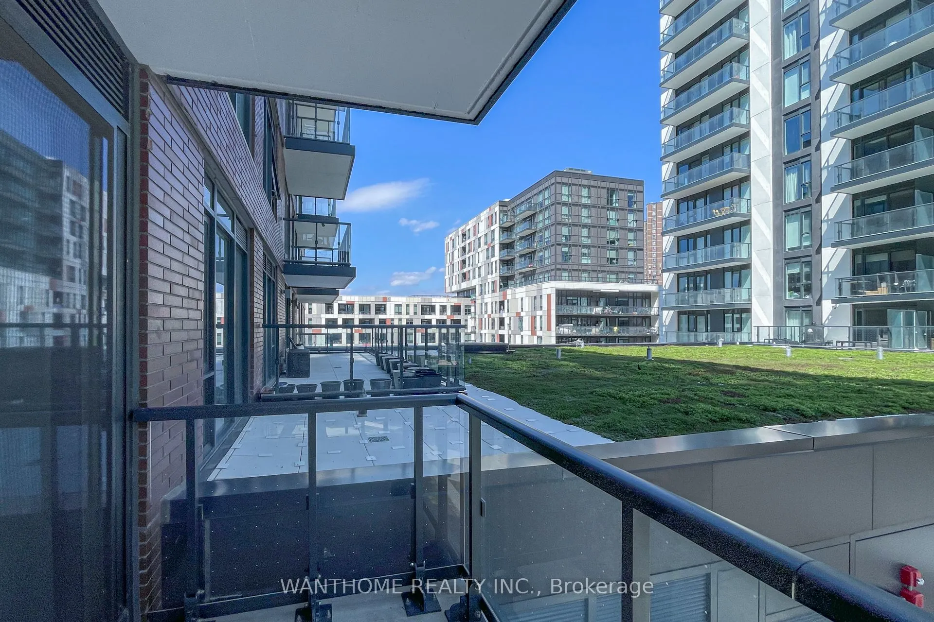 35 Tubman Avenue, #512