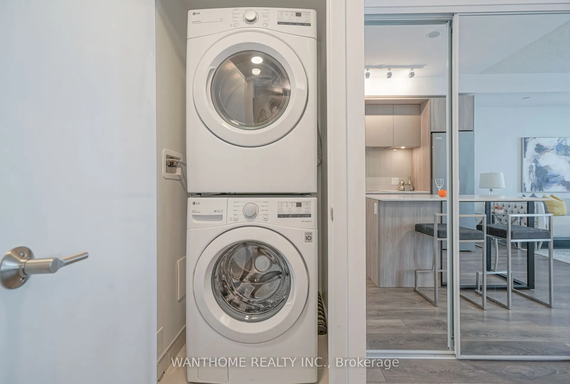 35 Tubman Avenue, #512