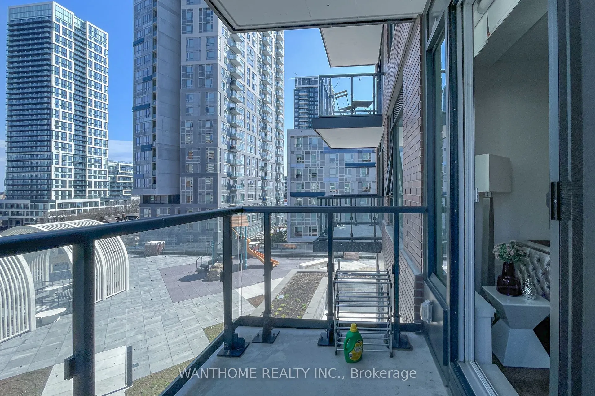 35 Tubman Avenue, #512