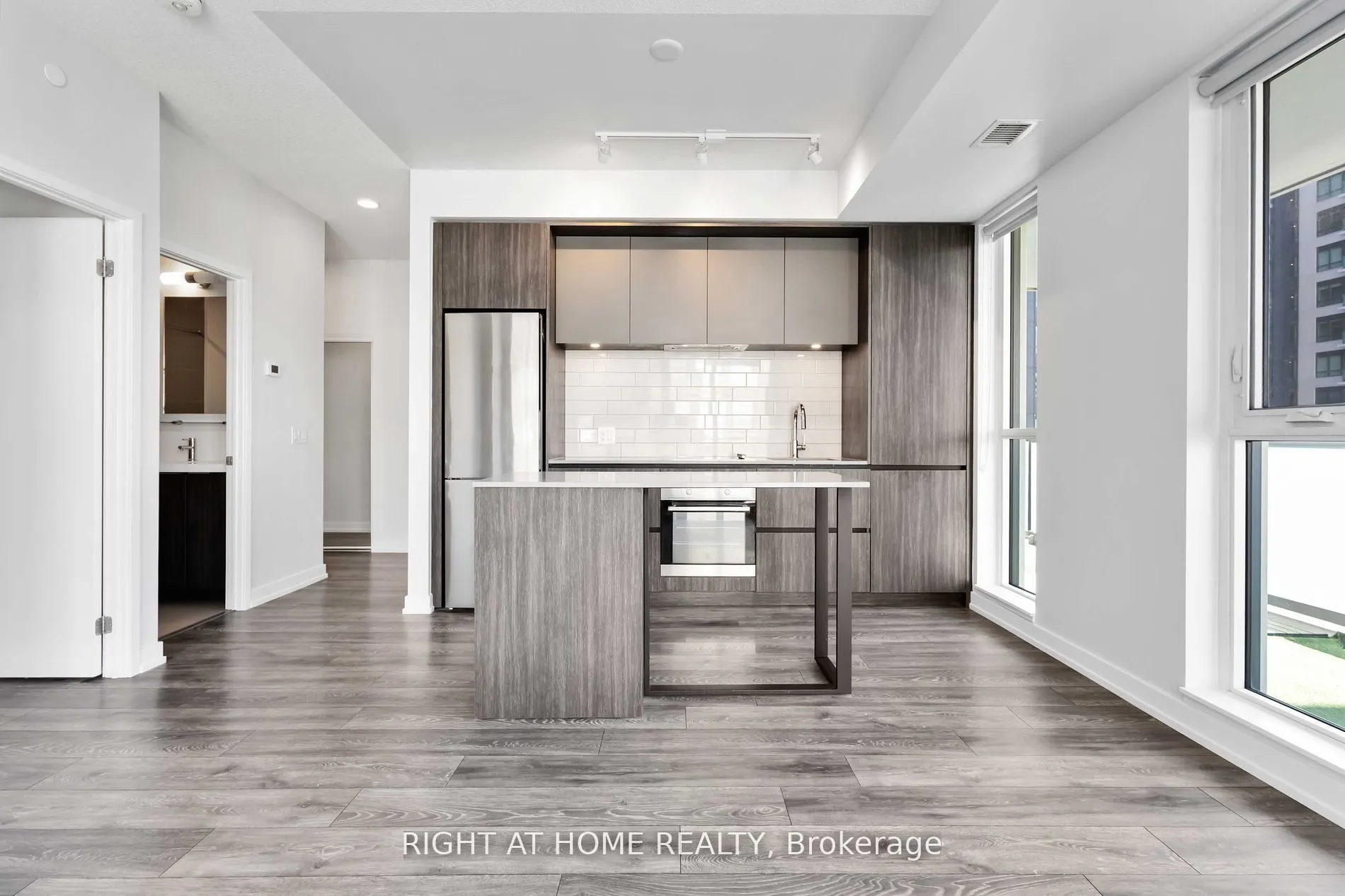 34 Tubman Avenue, #804