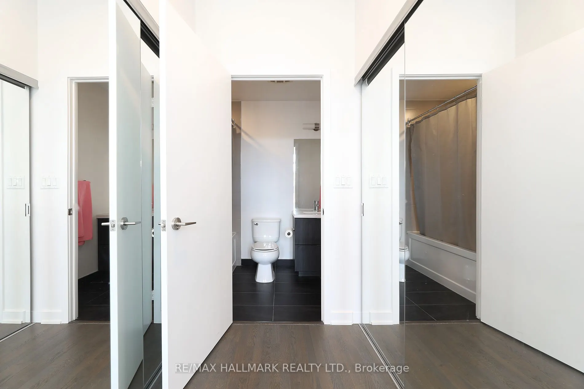 109 Ossington Avenue, #211