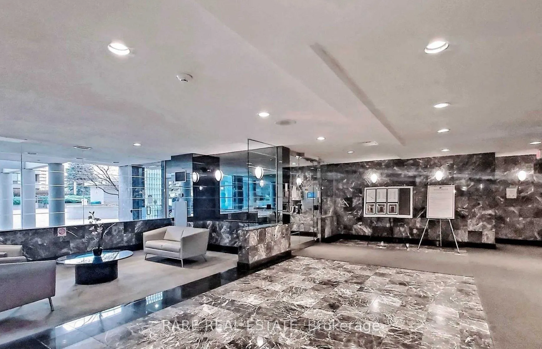 5785 Yonge Street, #206