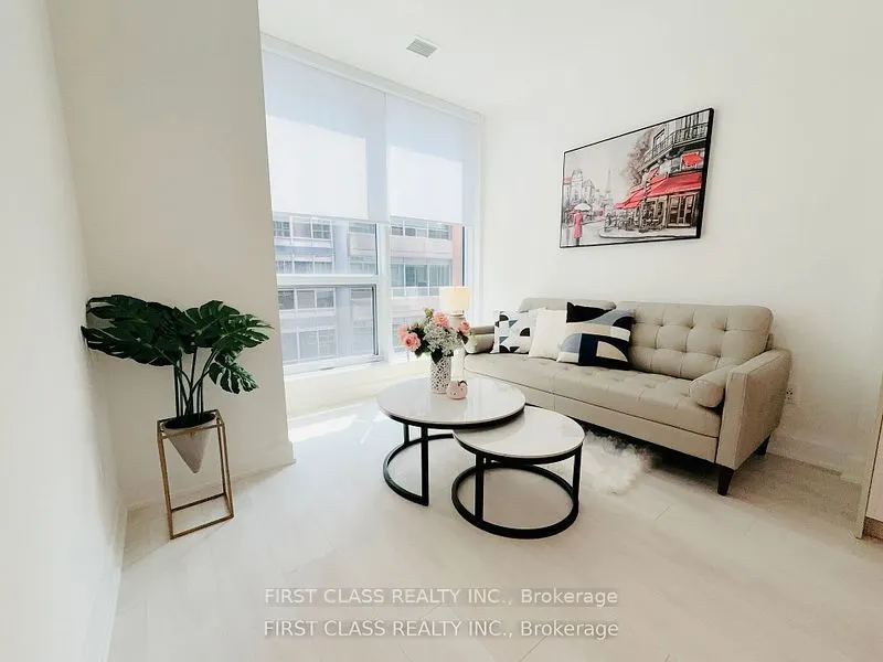 15 Mercer Street, #806
