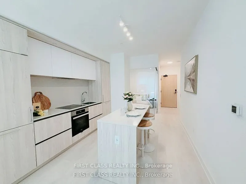 15 Mercer Street, #806