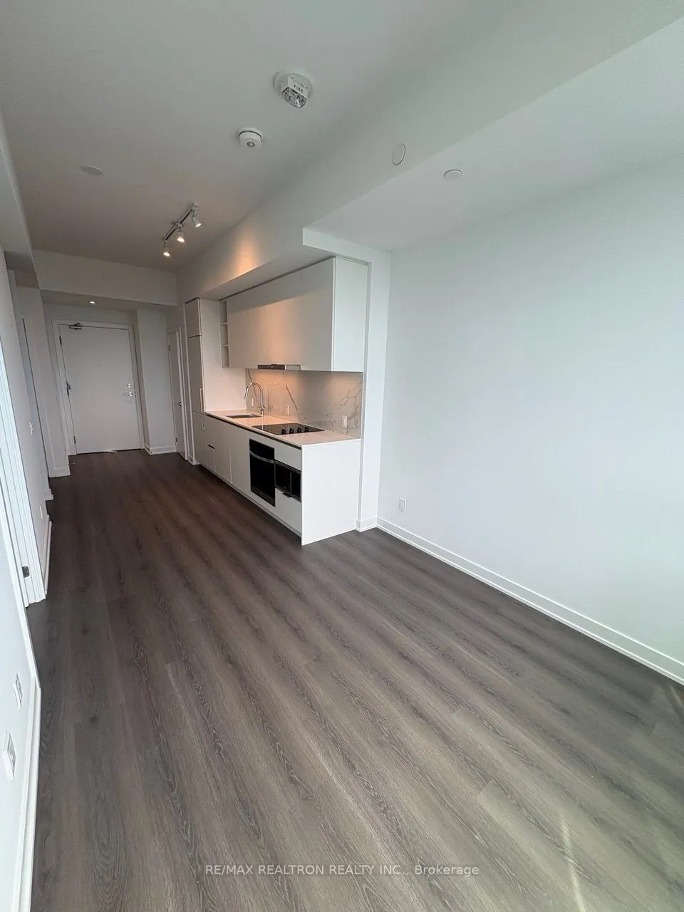 8 WELLESLEY ST W Street W, #5902