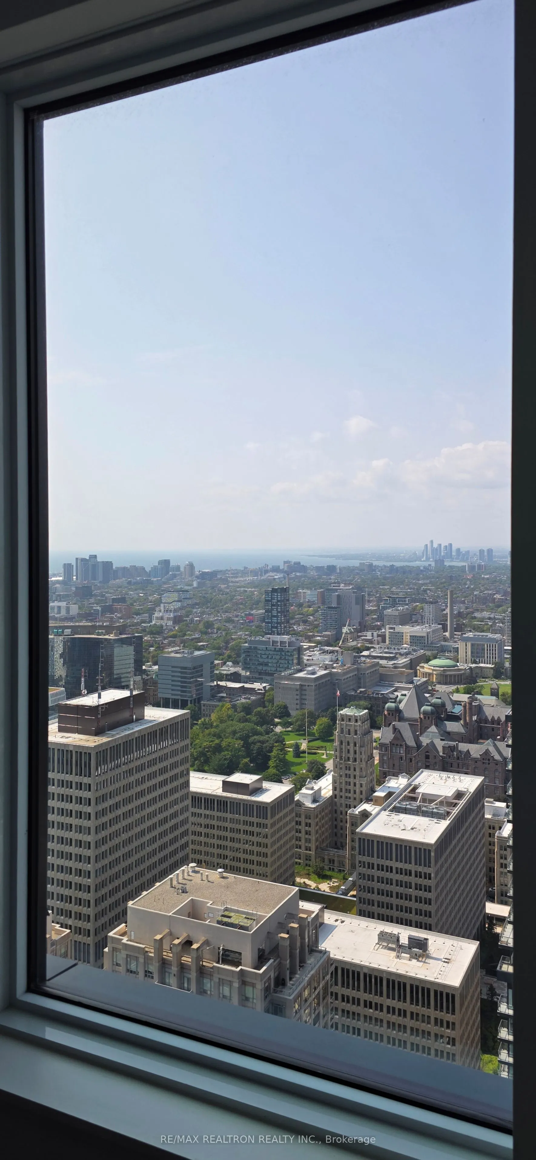 8 WELLESLEY Street W, #5902