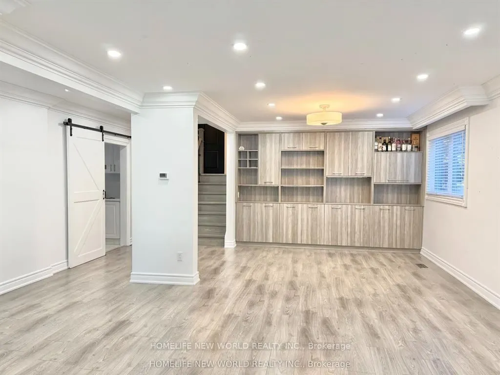 30 Allview Crescent