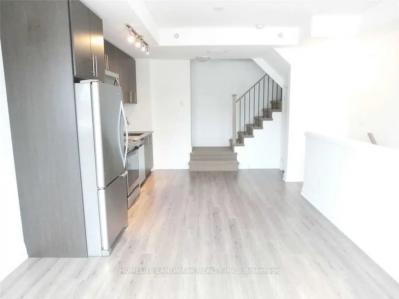 780 Sheppard Avenue E, #51
