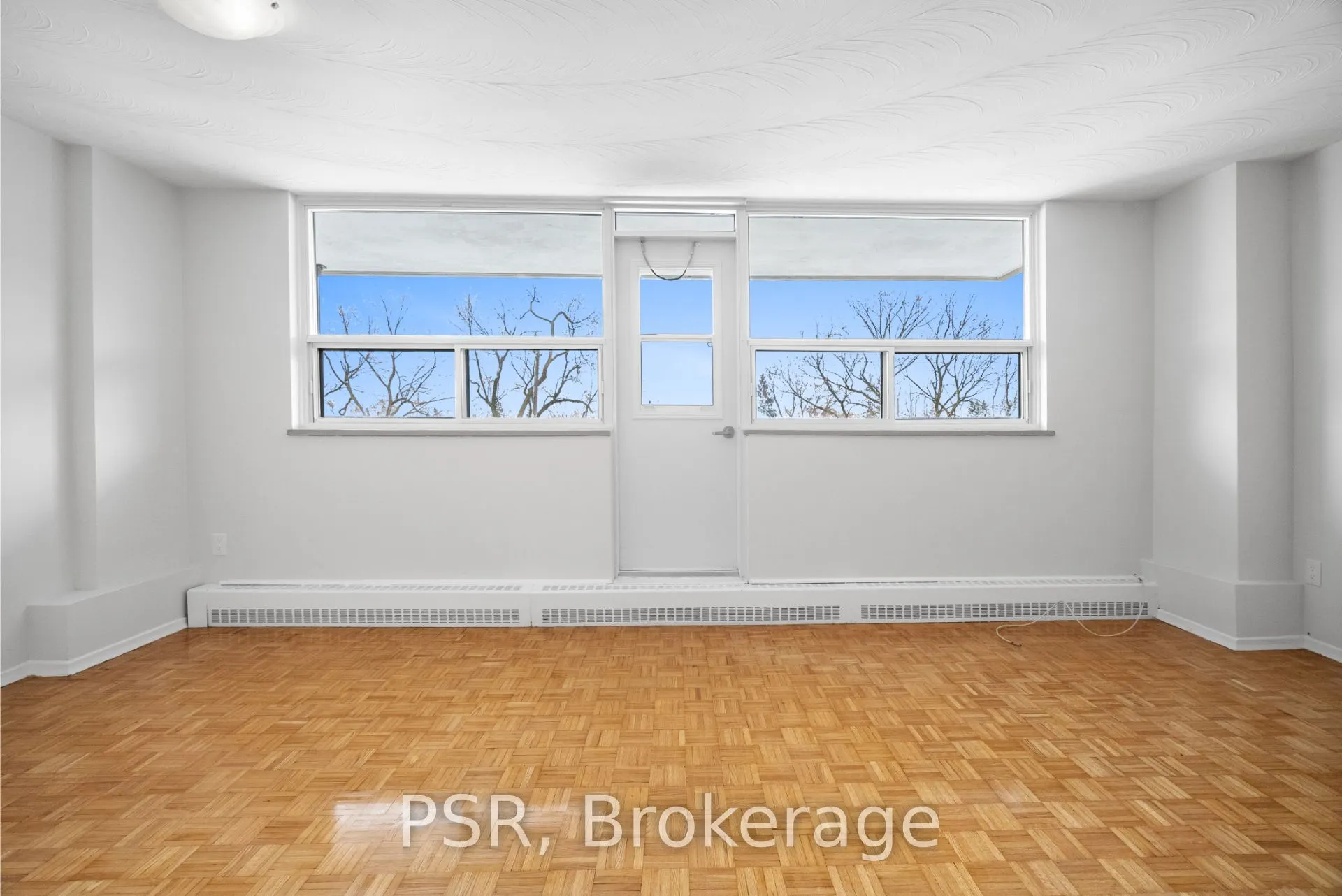 100 Rowena Drive, #516