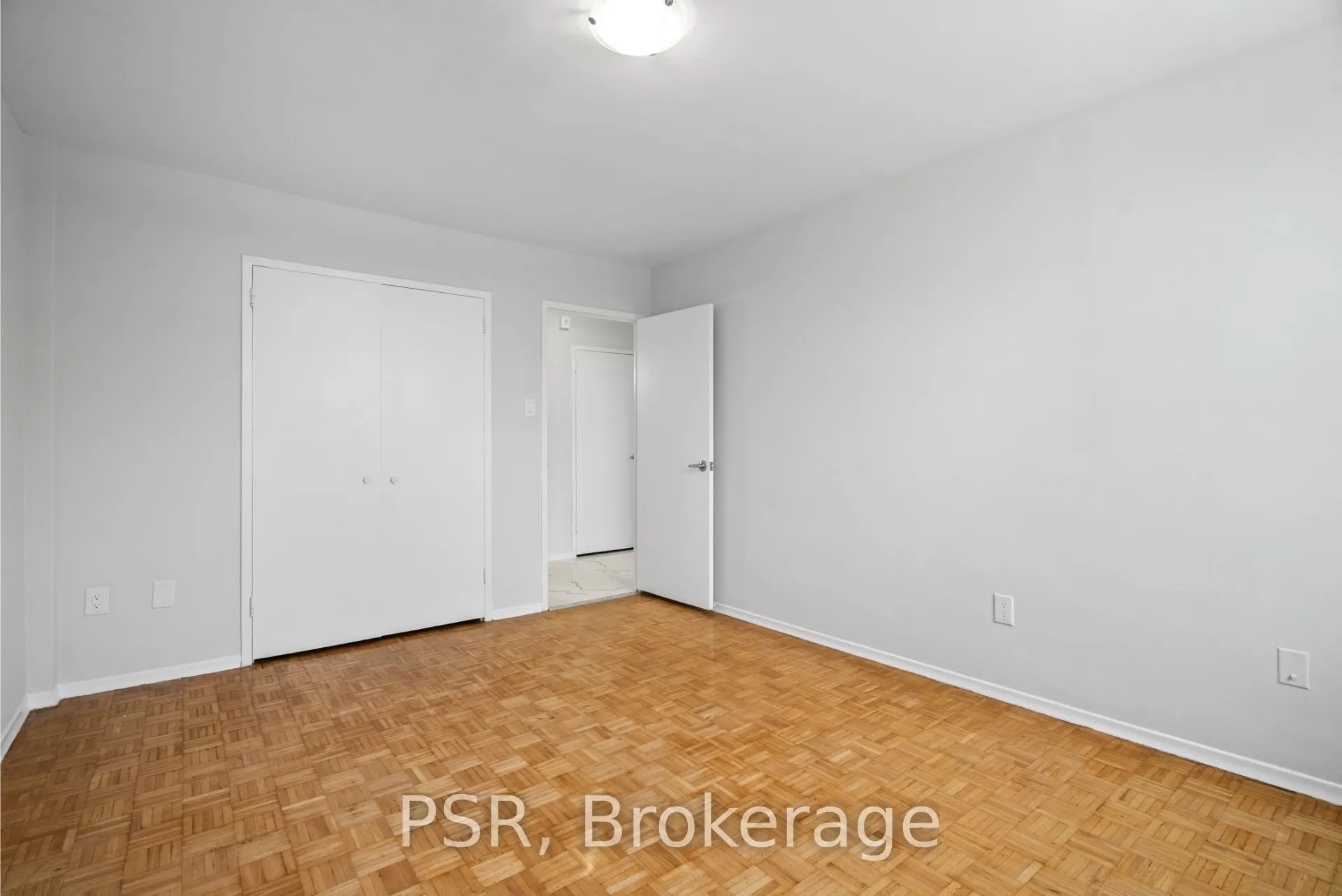 100 Rowena Drive, #516