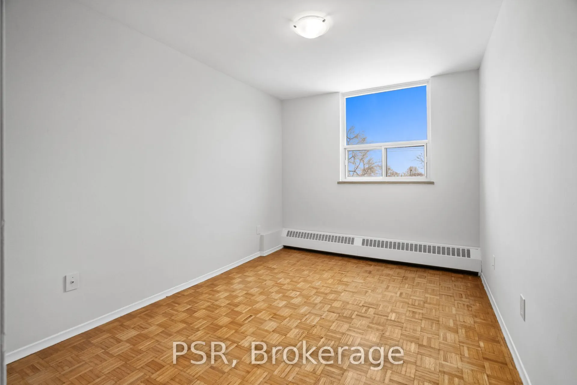 100 Rowena Drive, #516