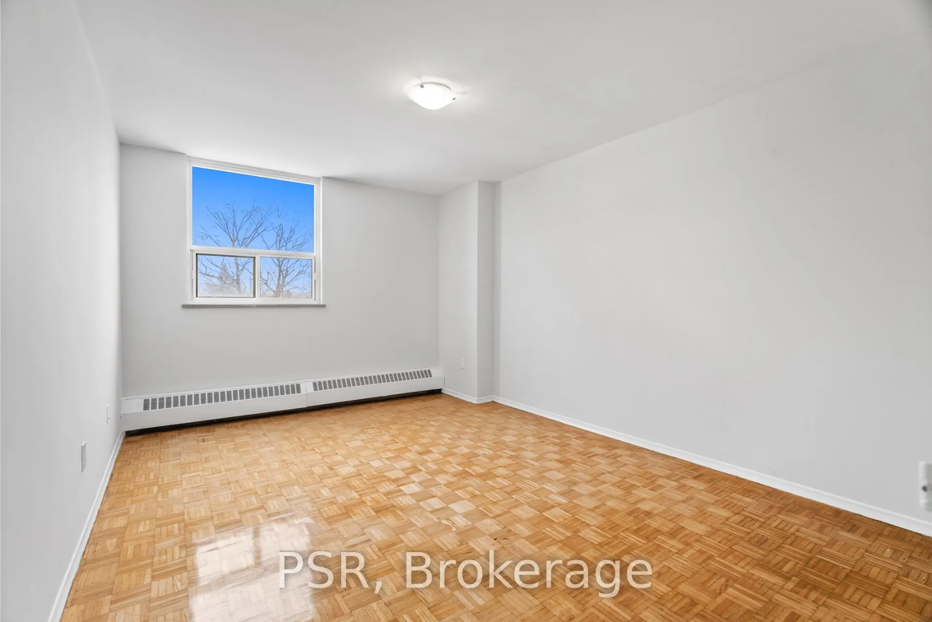 100 Rowena Drive, #516