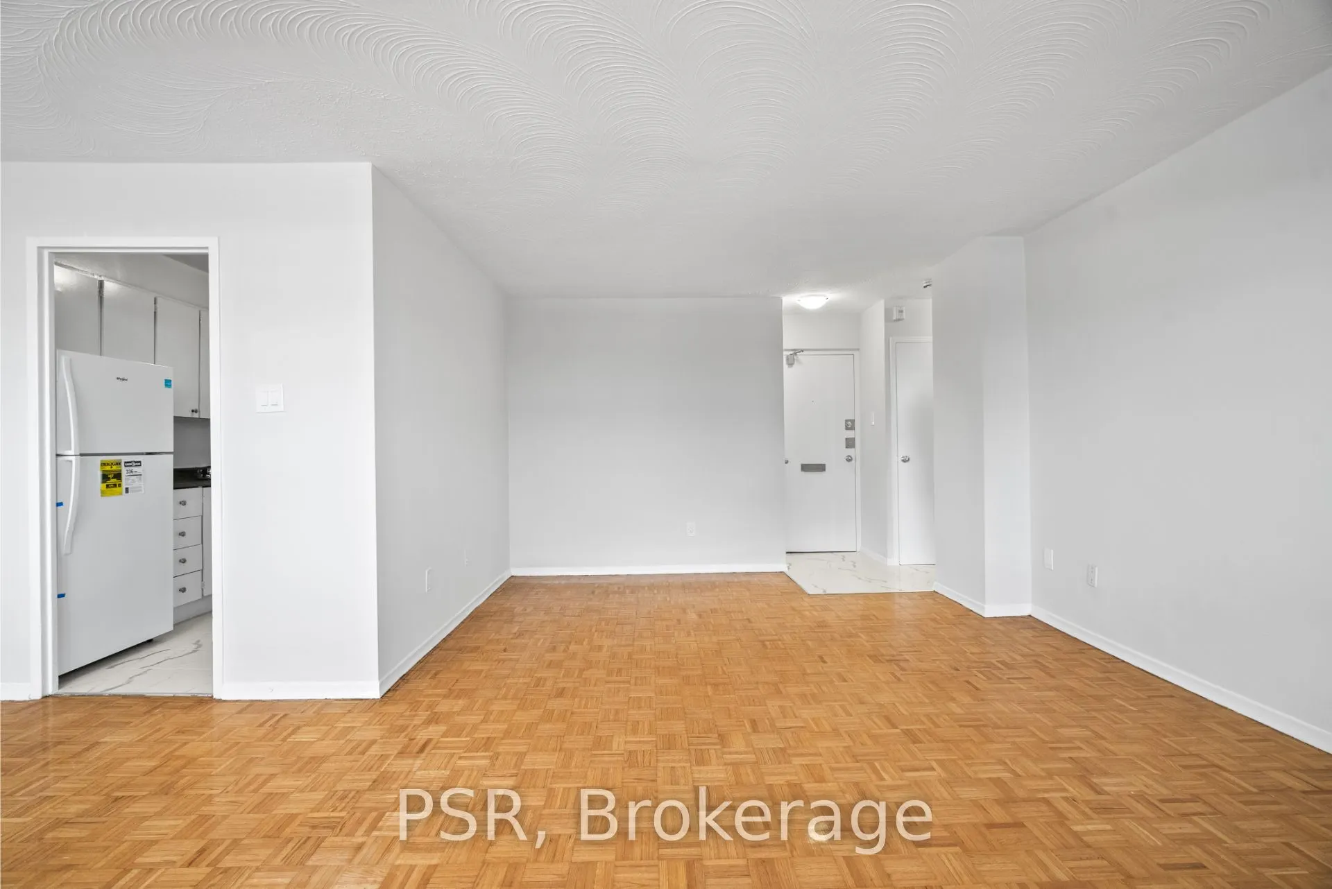 100 Rowena Drive, #914