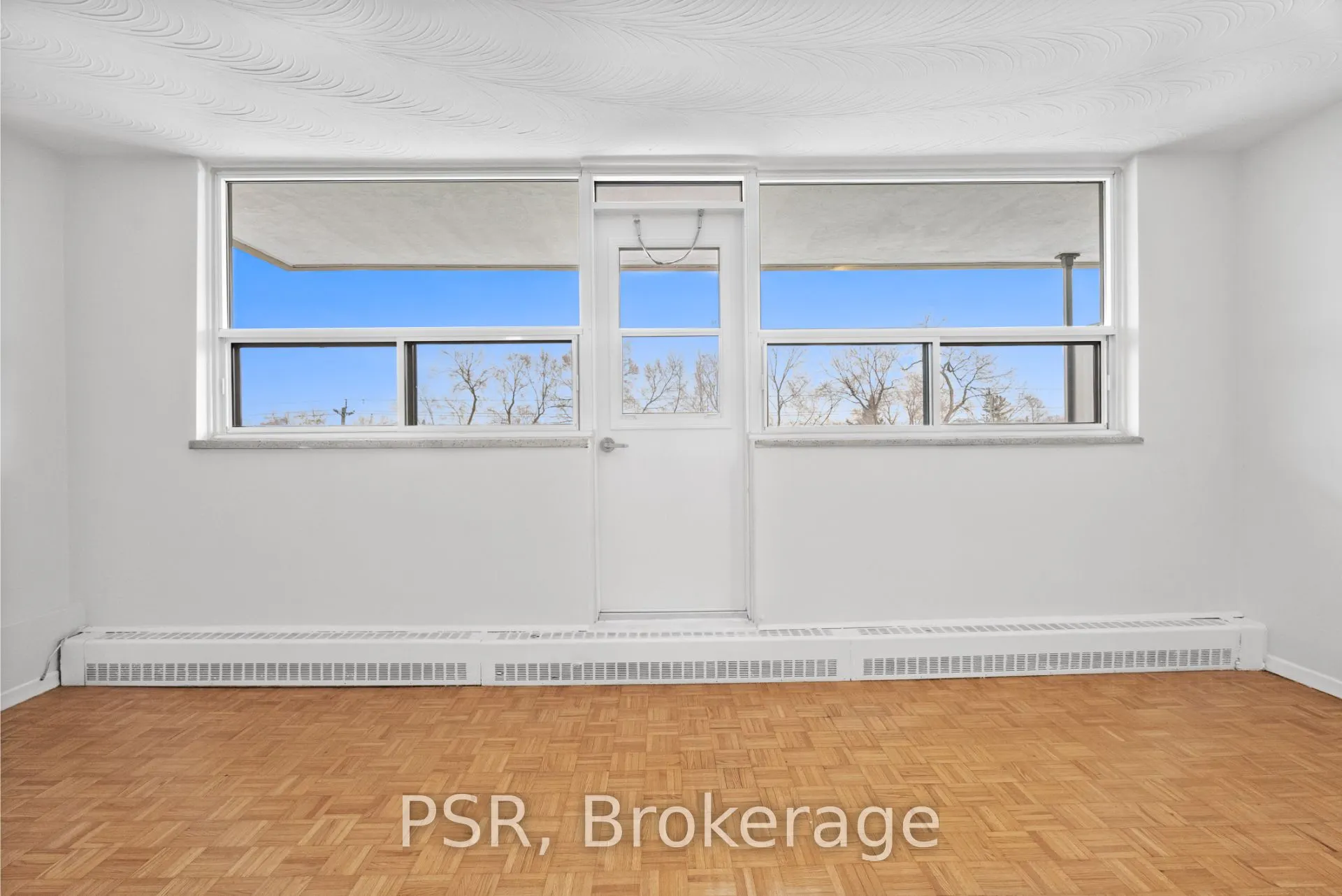 100 Rowena Drive, #914