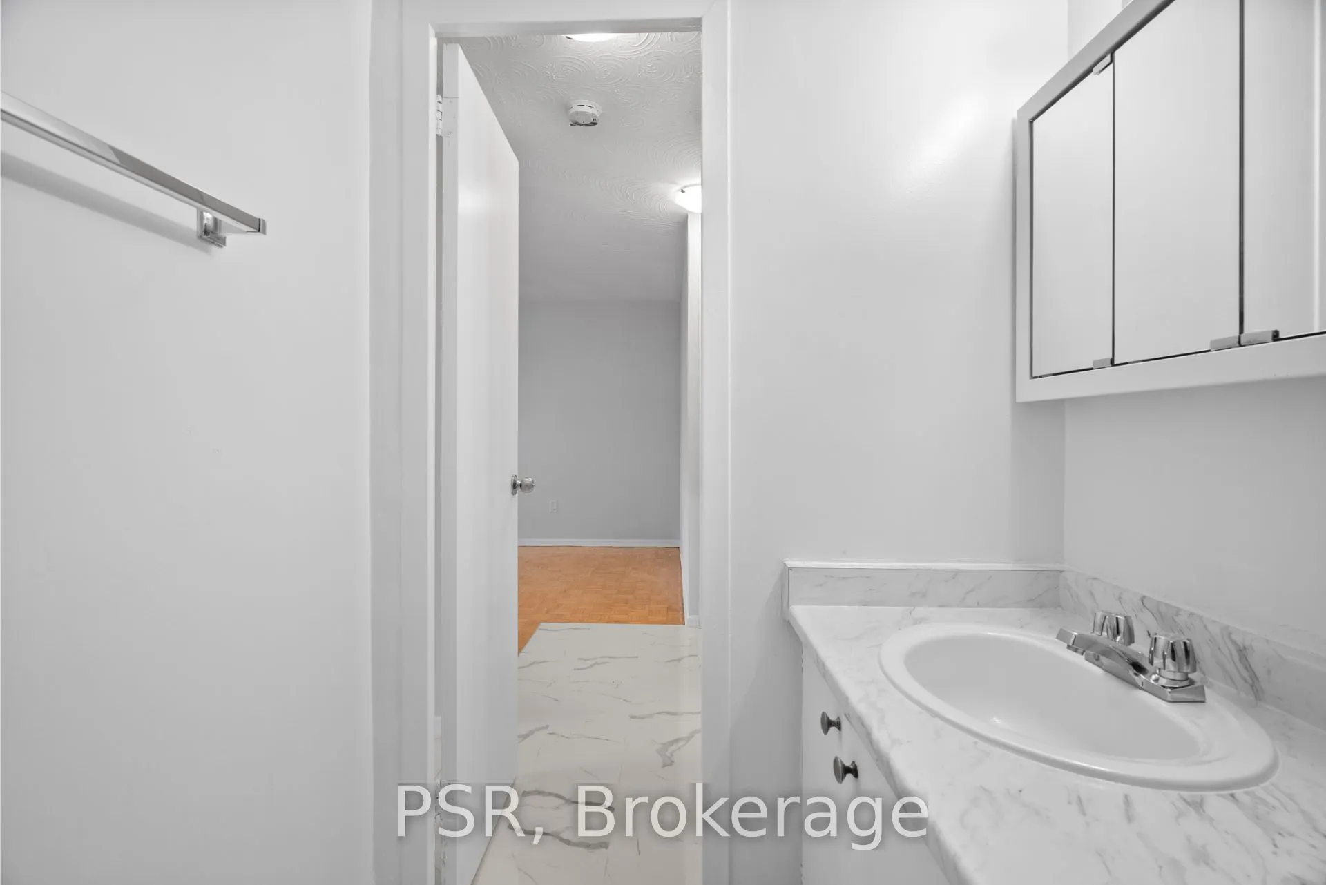 100 Rowena Drive, #914