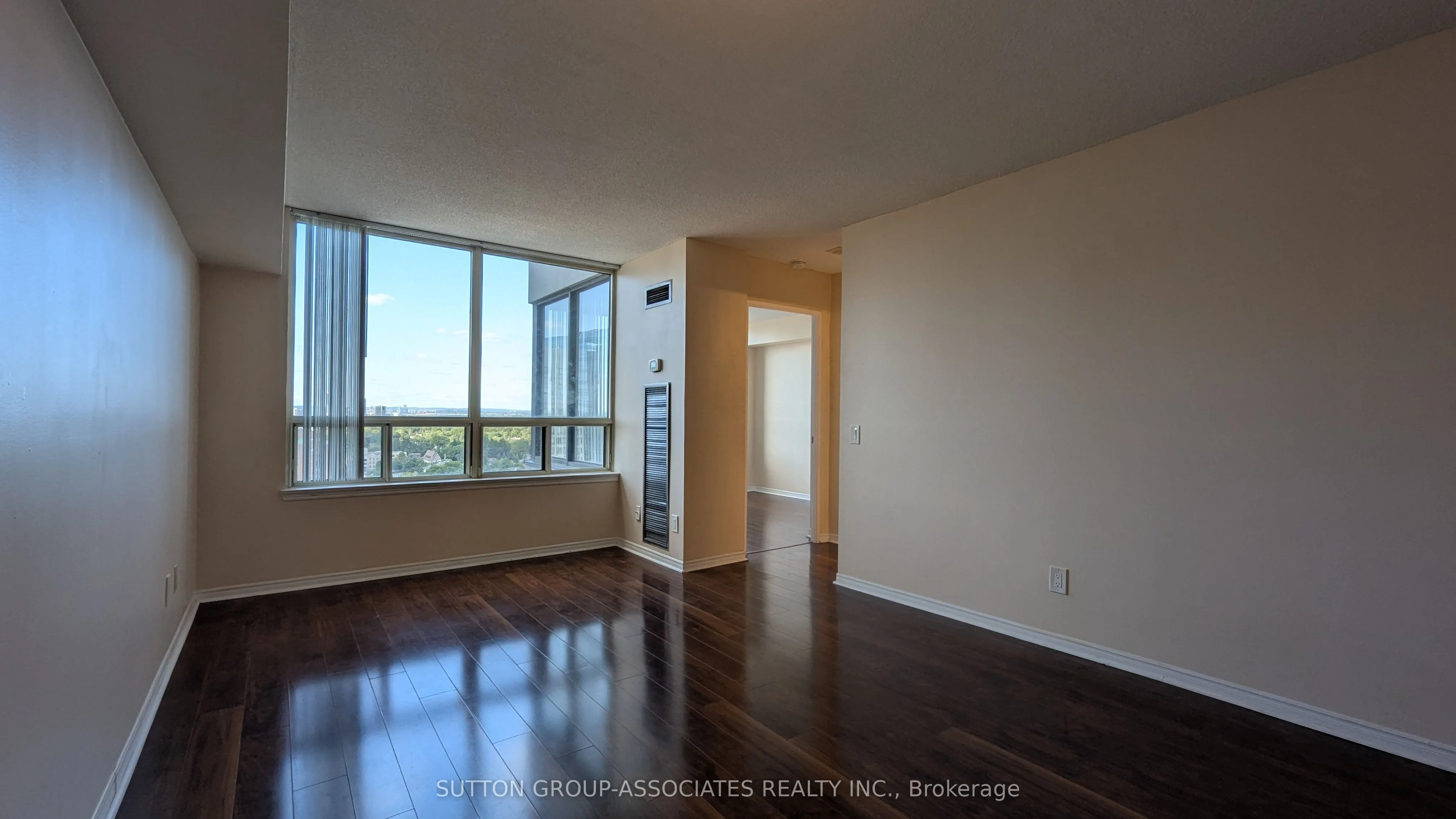 7 Bishop Avenue, #1808