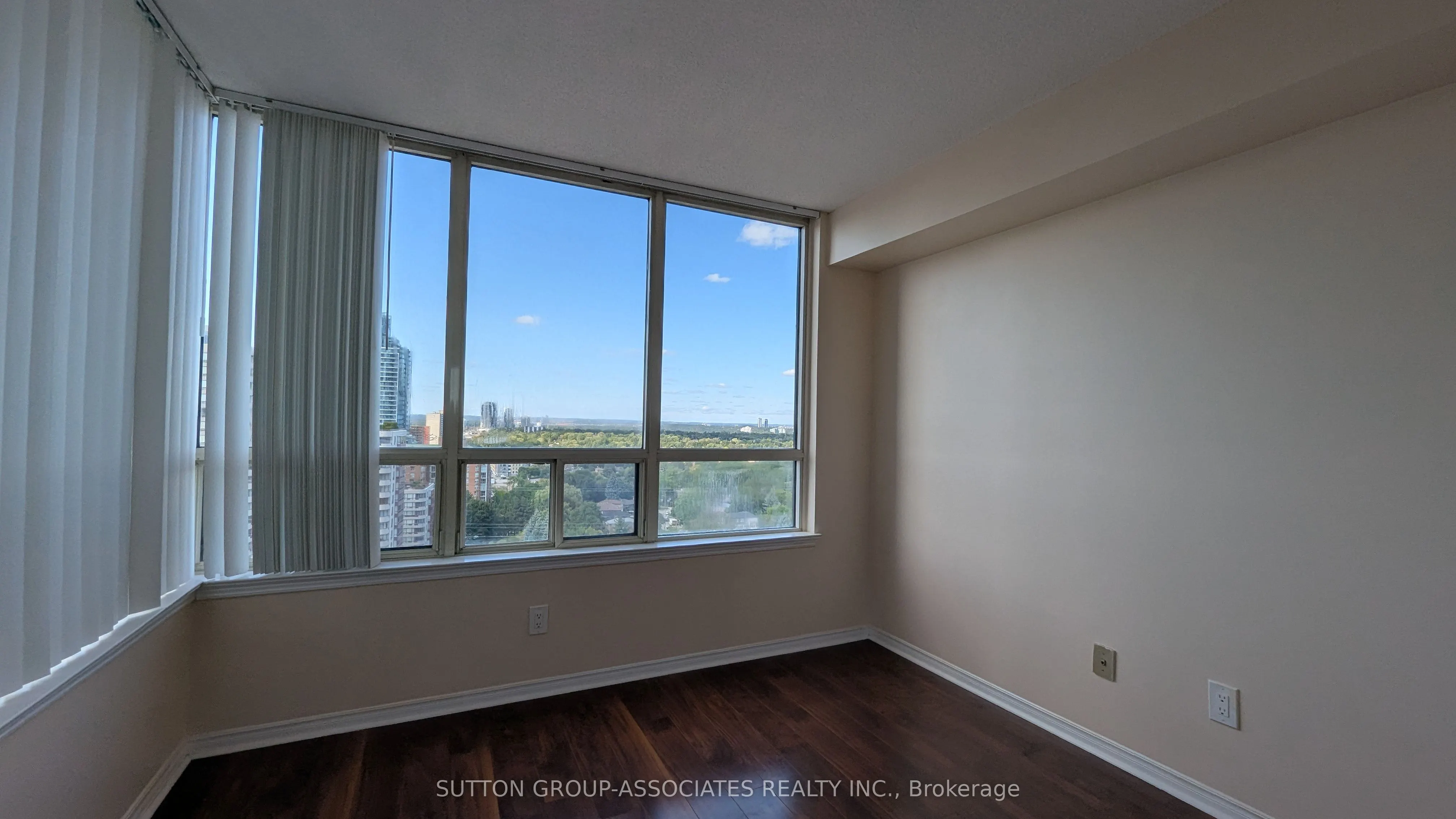 7 Bishop Avenue, #1808