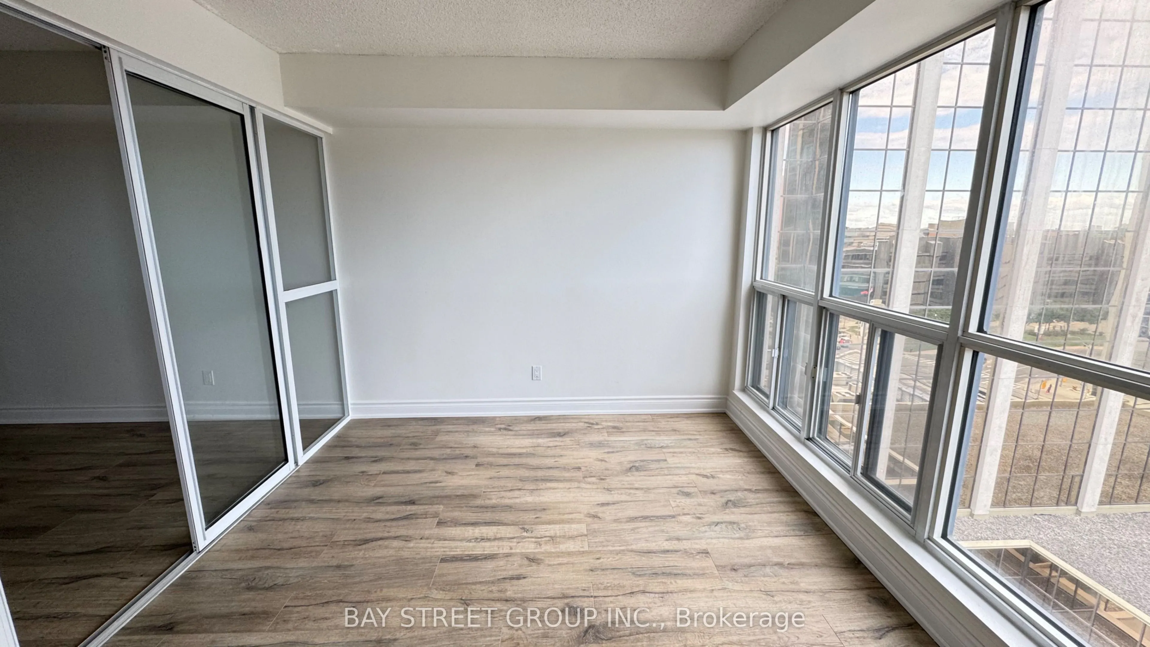 18 Hollywood Avenue, #1106