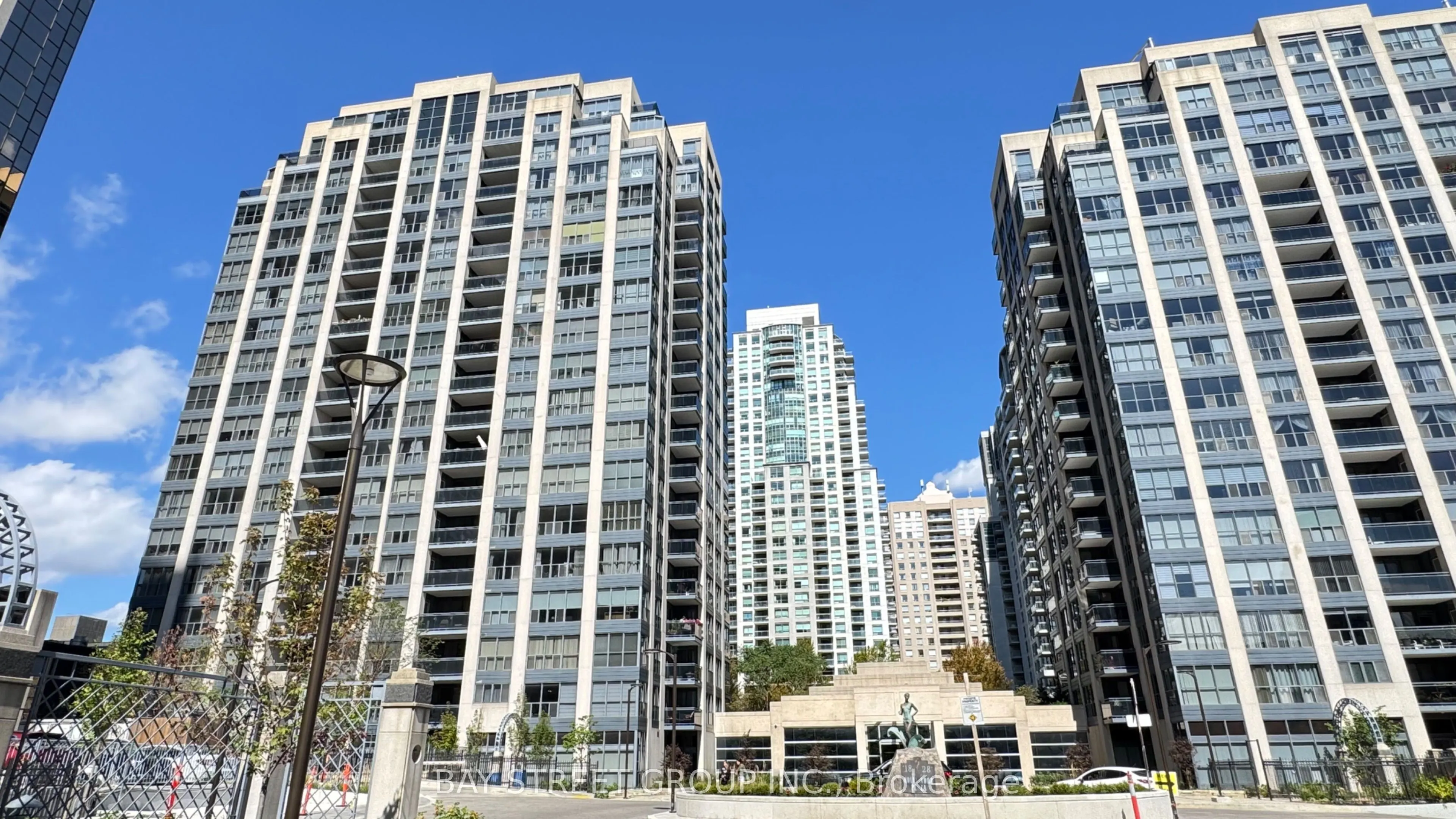 18 Hollywood Avenue, #1106