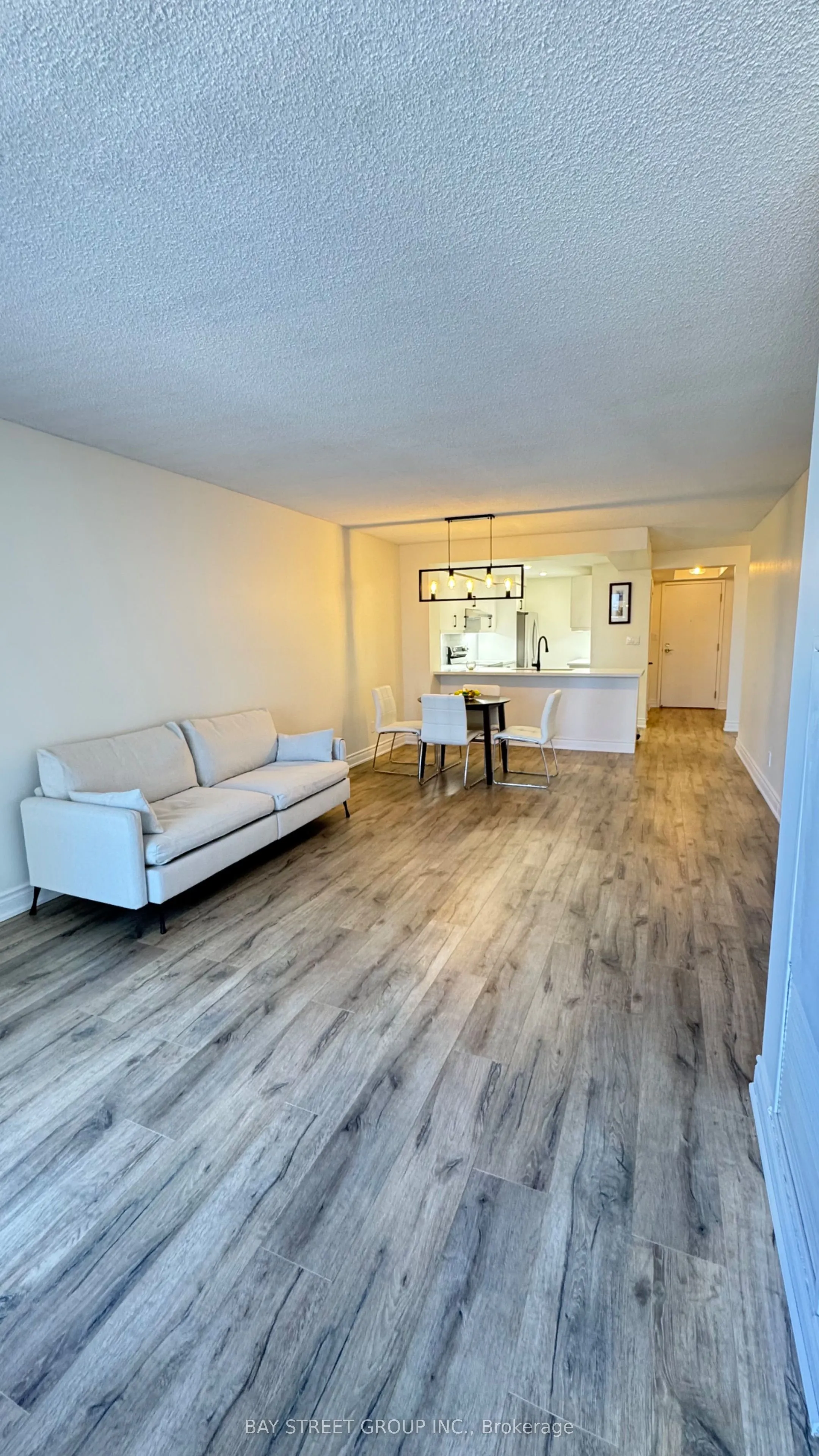 18 Hollywood Avenue, #1106