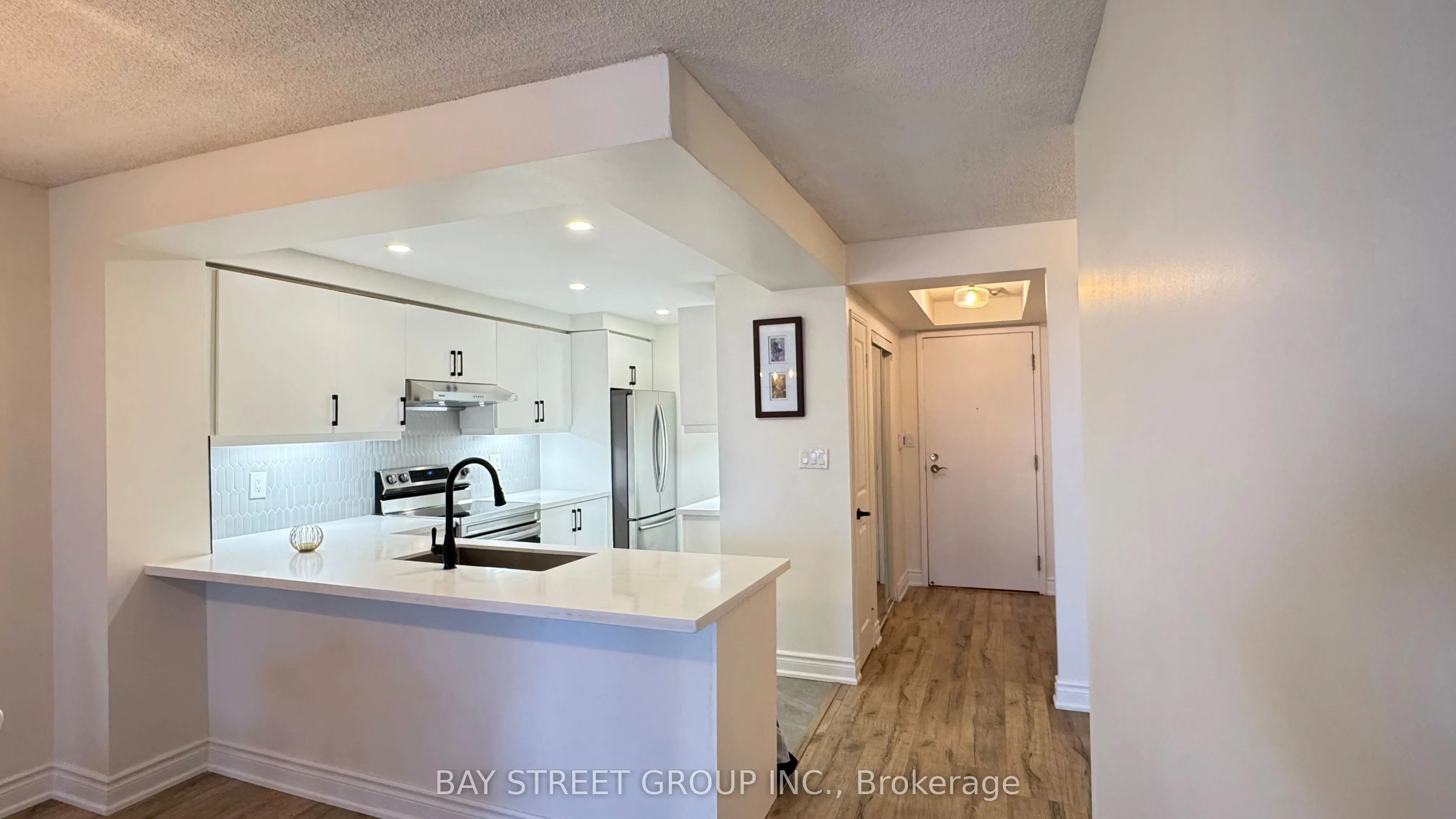 18 Hollywood Avenue, #1106