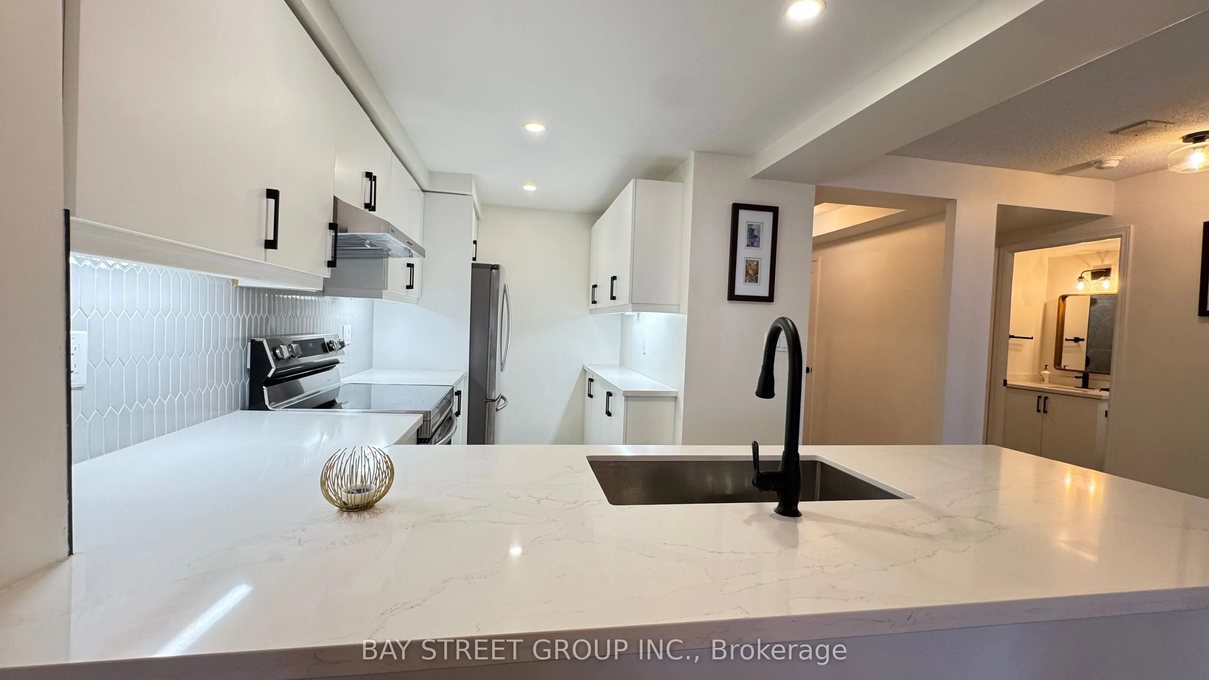 18 Hollywood Avenue, #1106