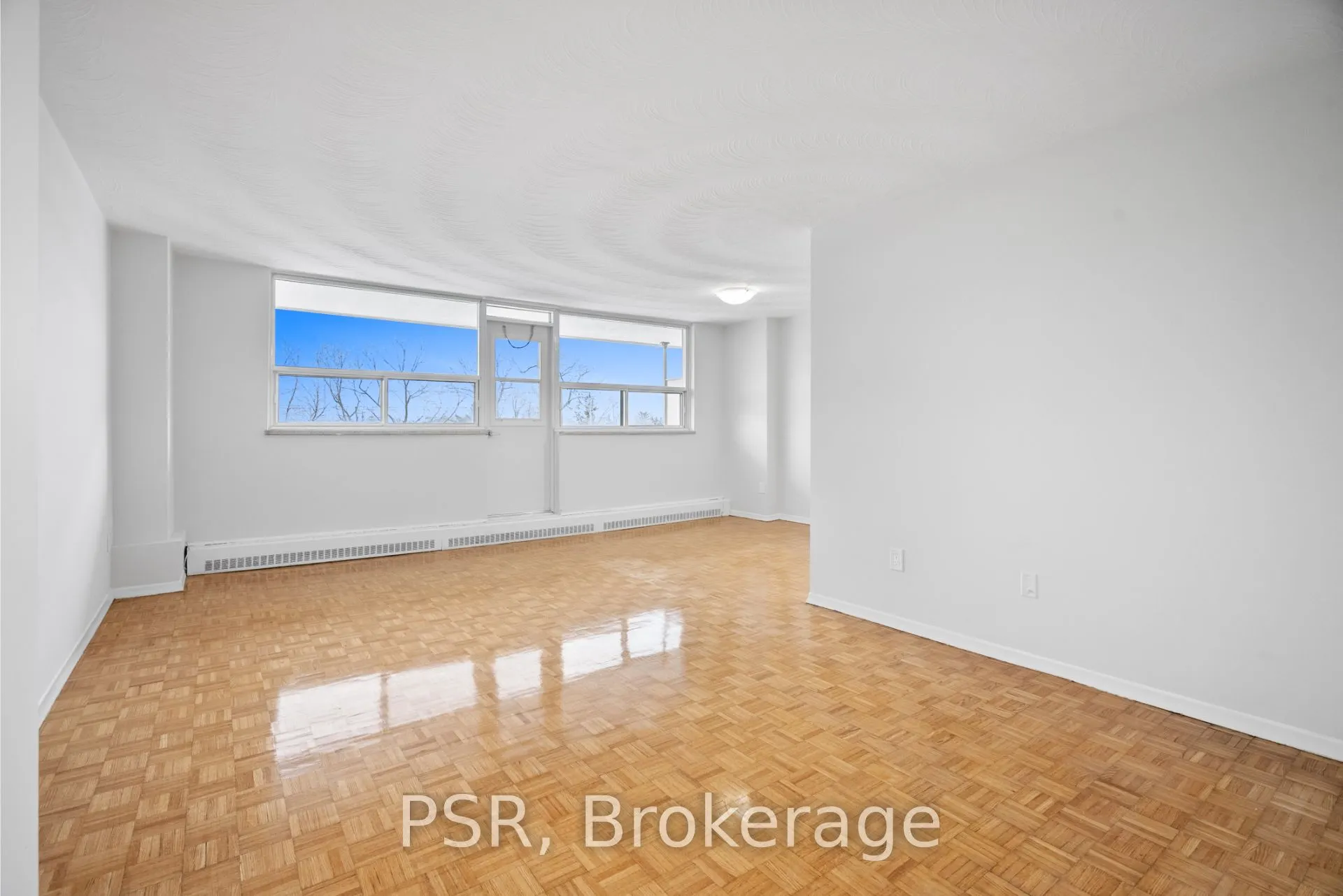 105 Rowena Drive, #418