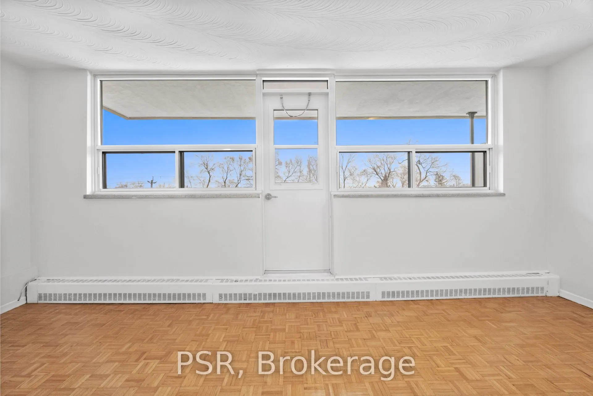 105 Rowena Drive, #418