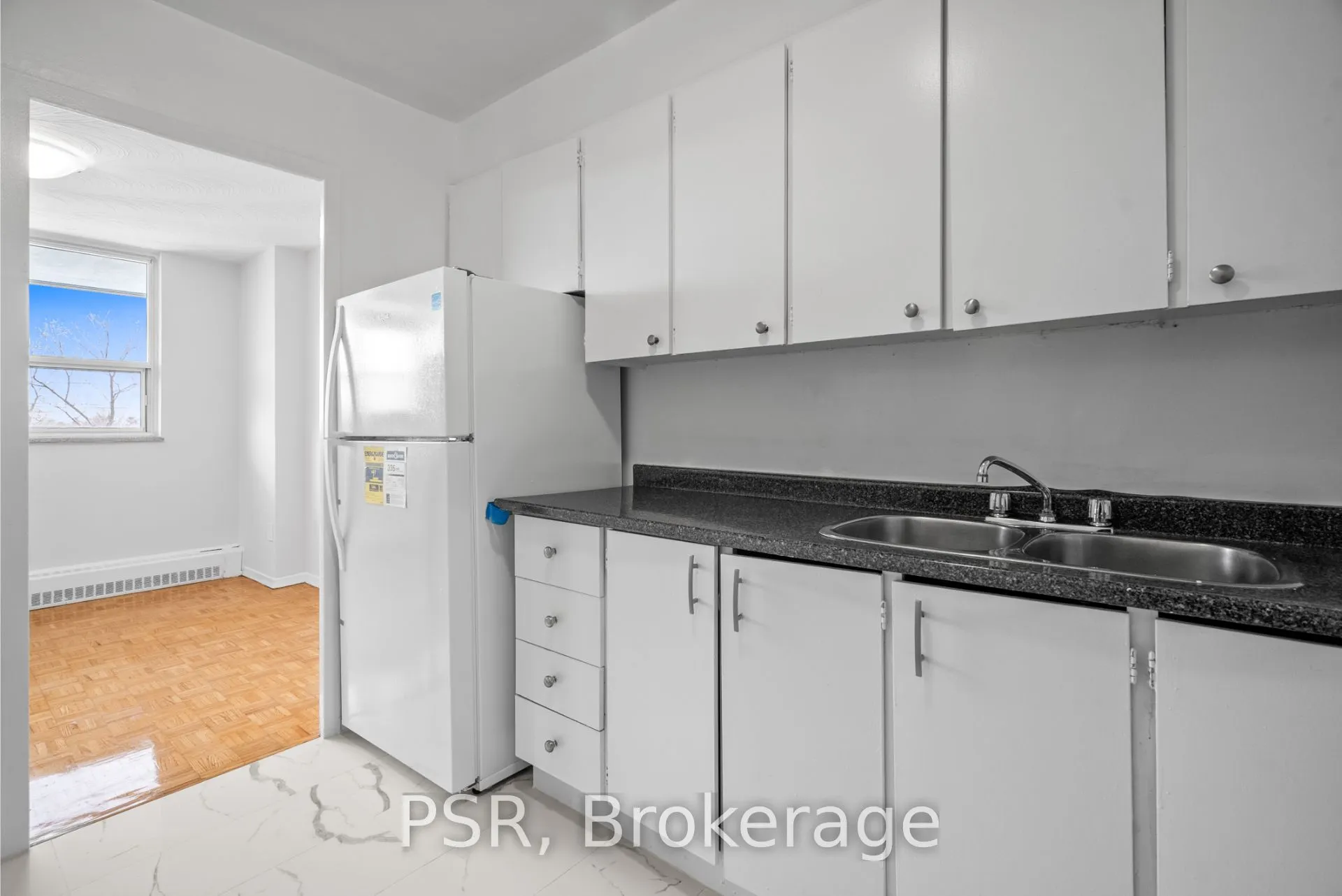 105 Rowena Drive, #418