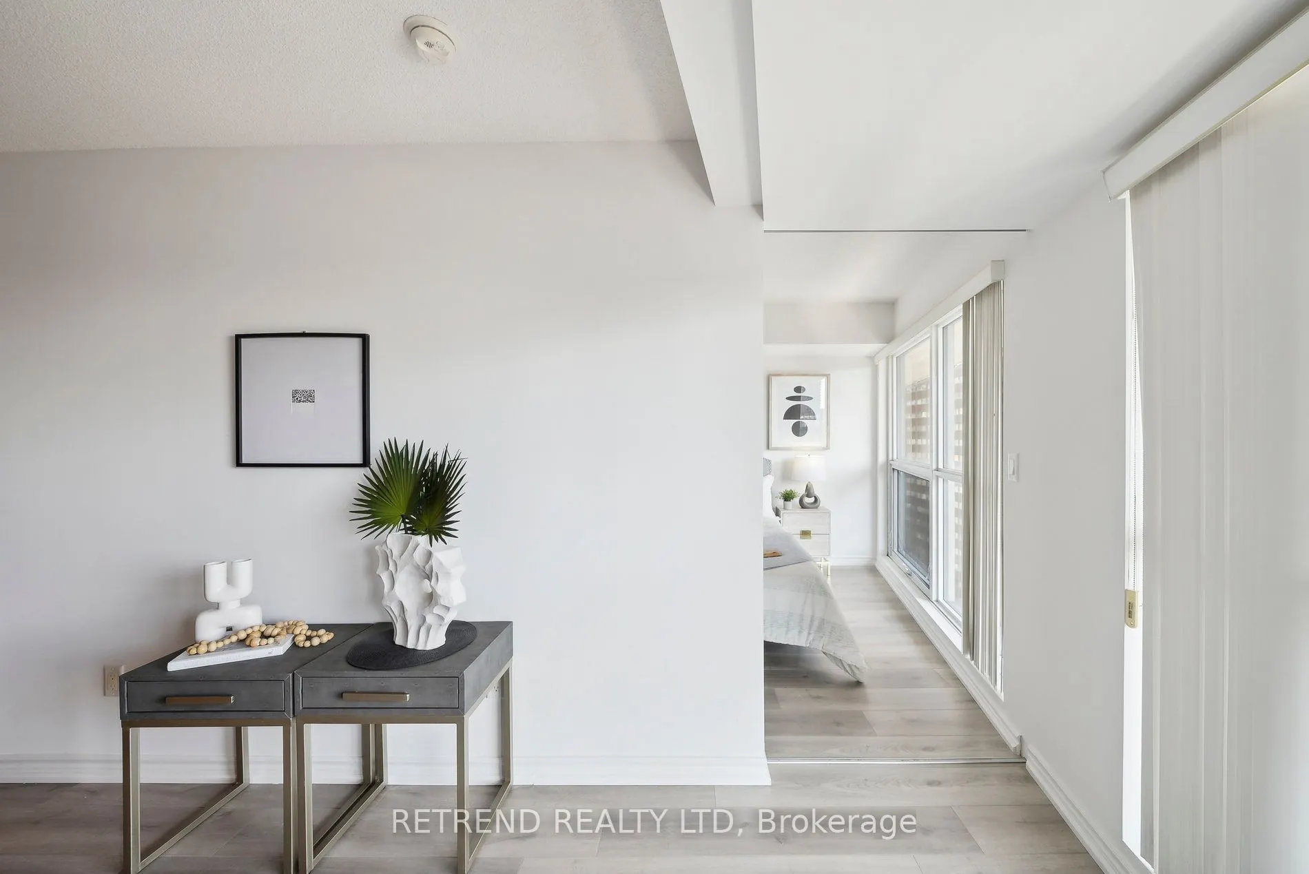 386 Yonge Street, #1004